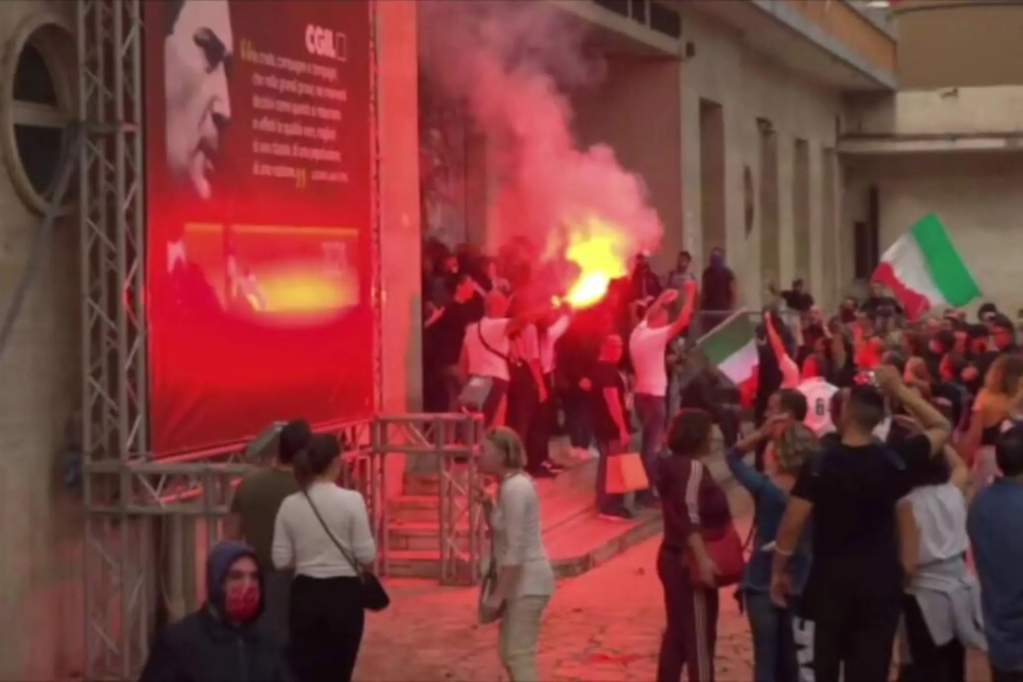 Assalto alla Cgil, disposte altre cinque condanne