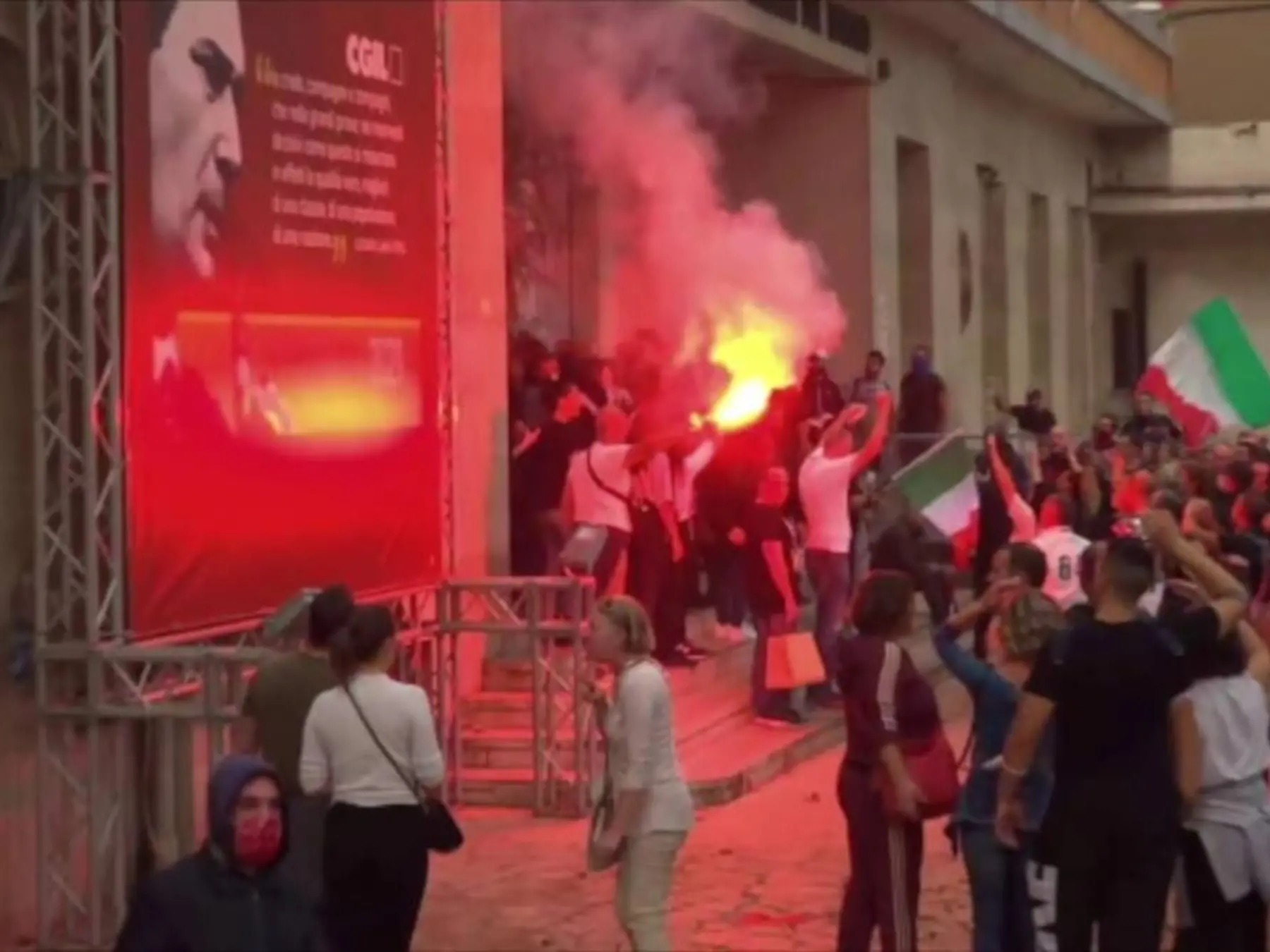 Assalto alla Cgil, disposte altre cinque condanne