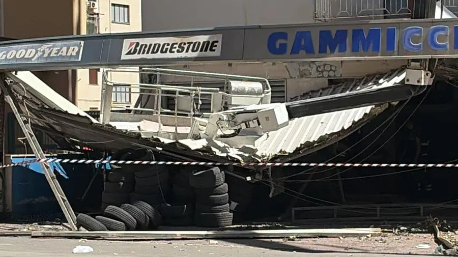 Palermo, morti due operai caduti da una gru