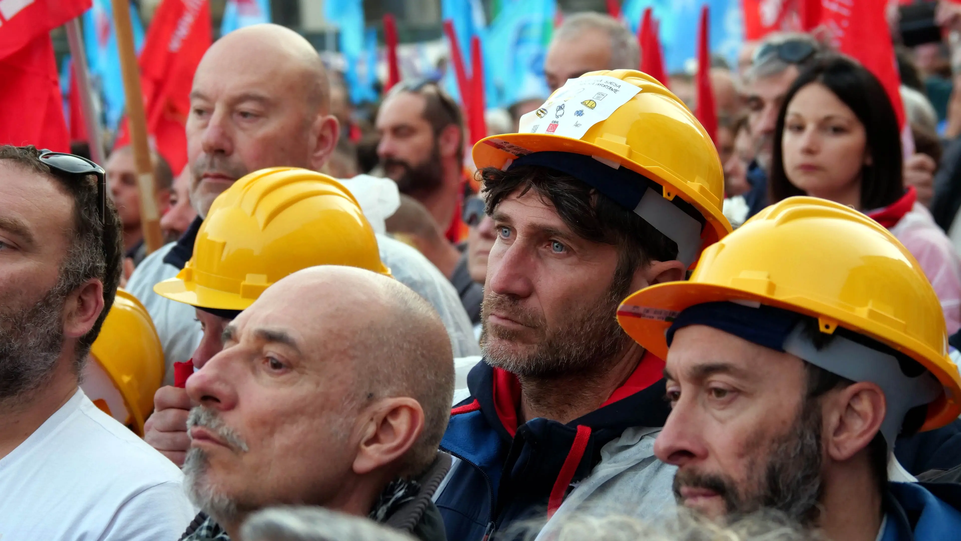 Regalo alle aziende in arrivo: contratti pirata liberi