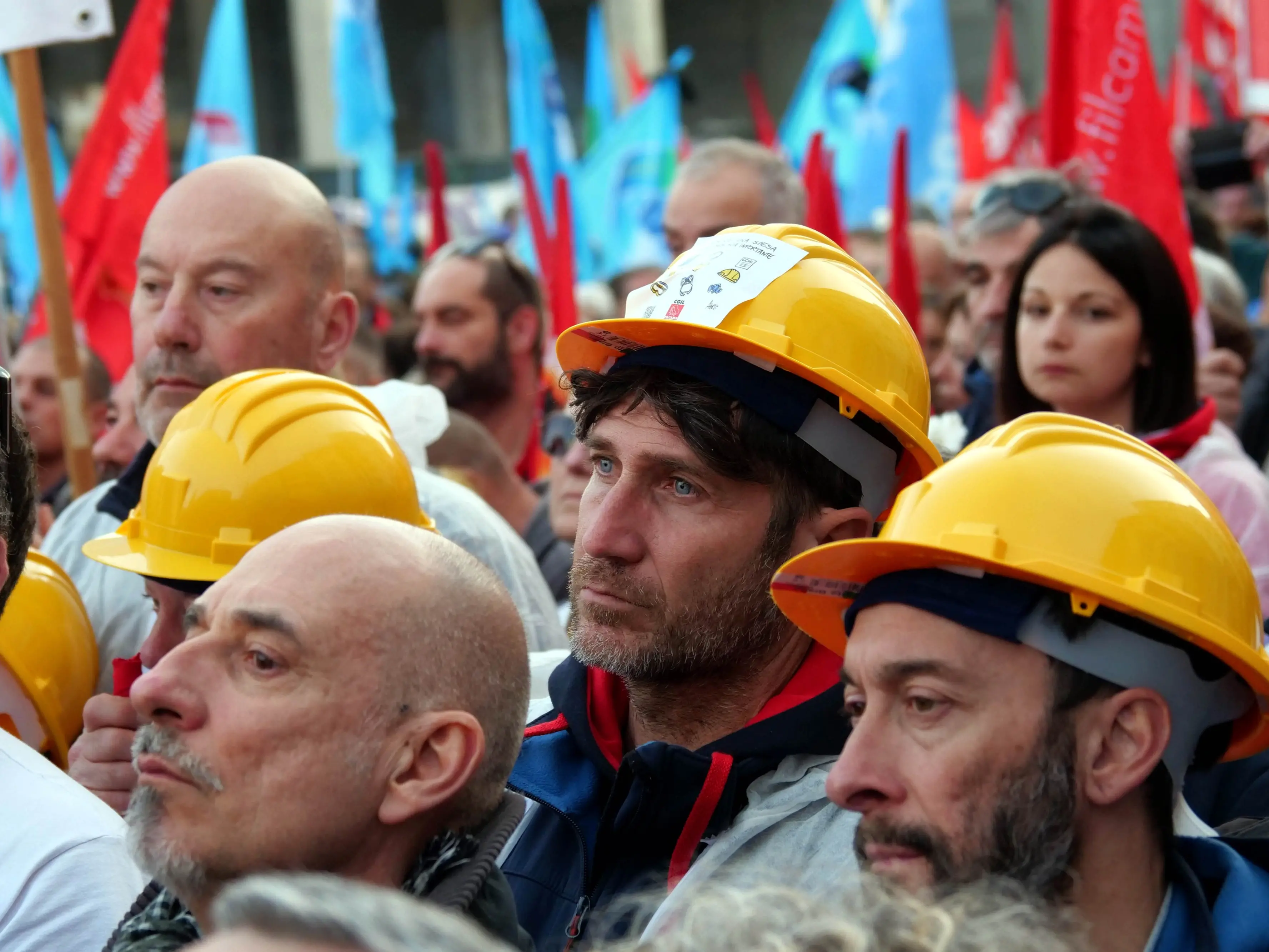 Regalo alle aziende: contratti pirata liberi