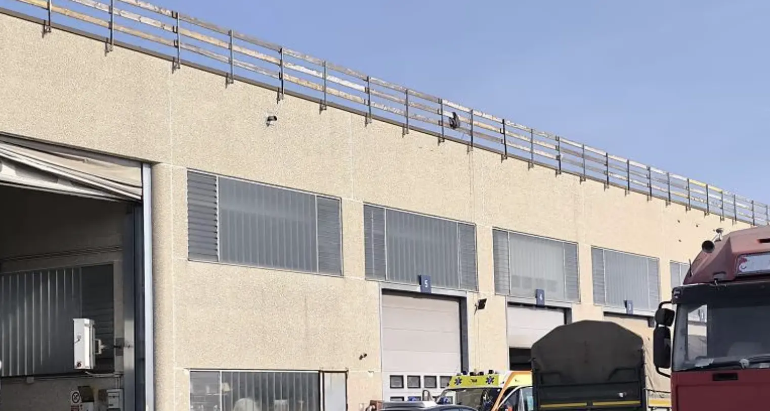 Operaio 21enne cade dal tetto di una officina, morto dopo 48 ore di agonia