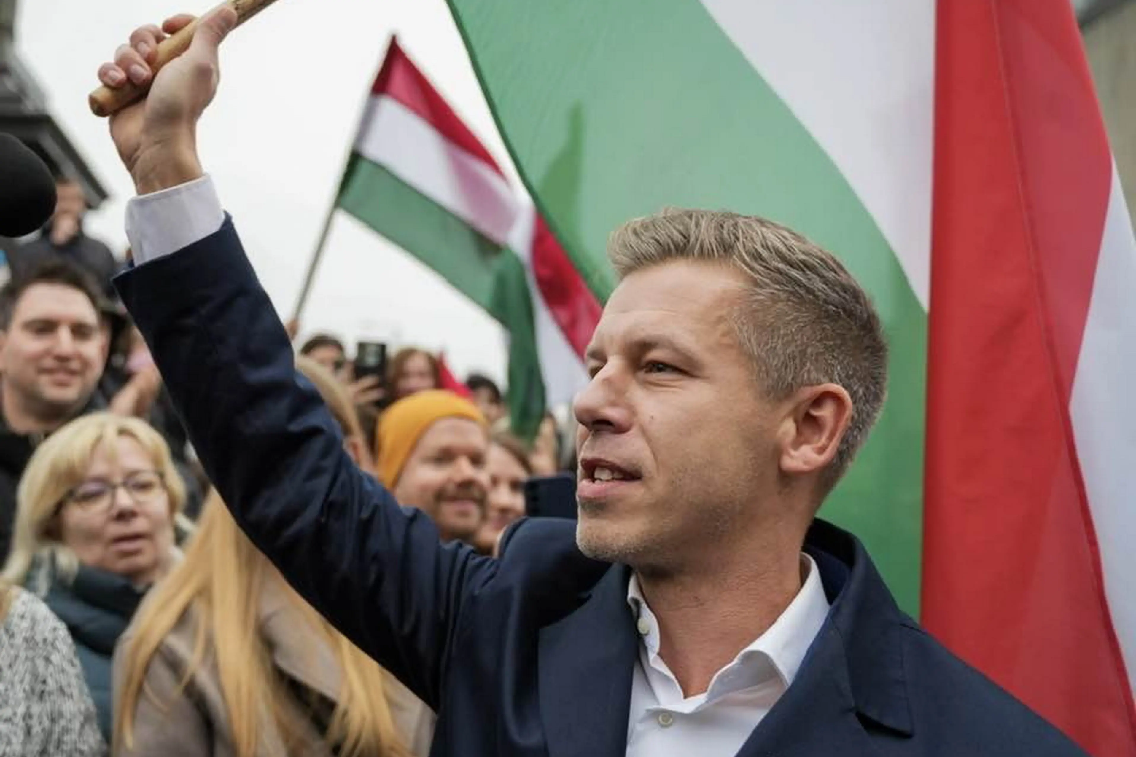 Finisce il regno oscurantista di Orbán, l’Ungheria sceglie l’Europa