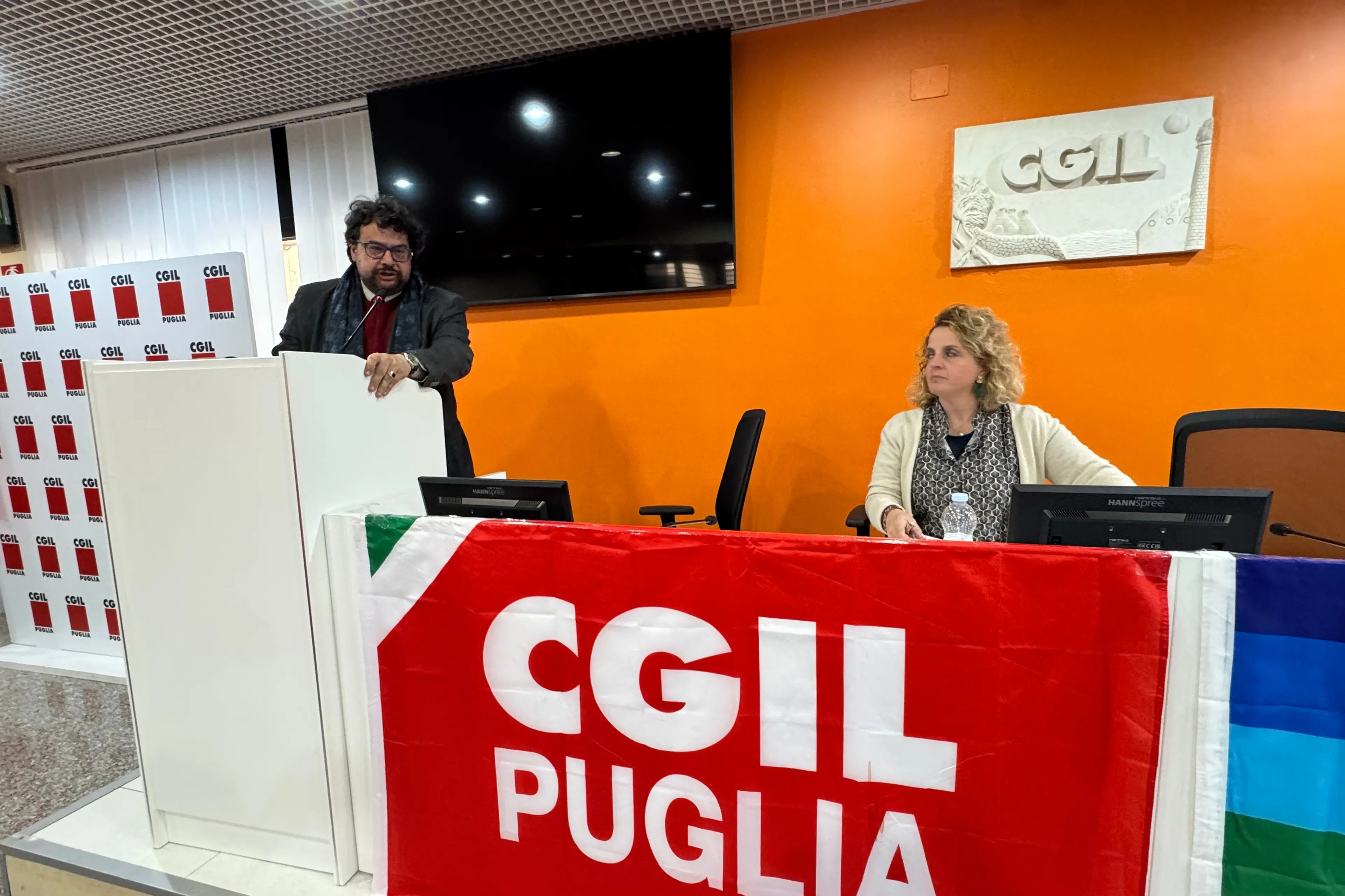 In Puglia seminario sulla proposta di legge Cgil: stesso lavoro, stessi diritti