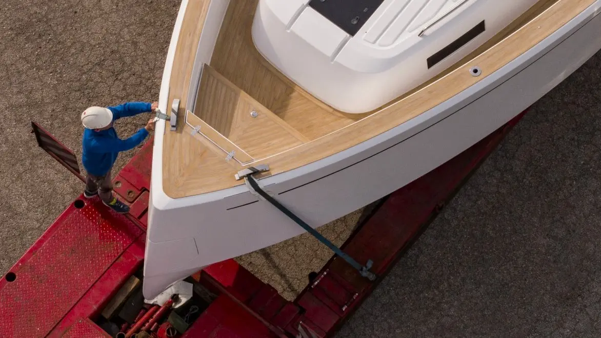 Cantieri navali dello Stretto, annunciati 13 licenziamenti