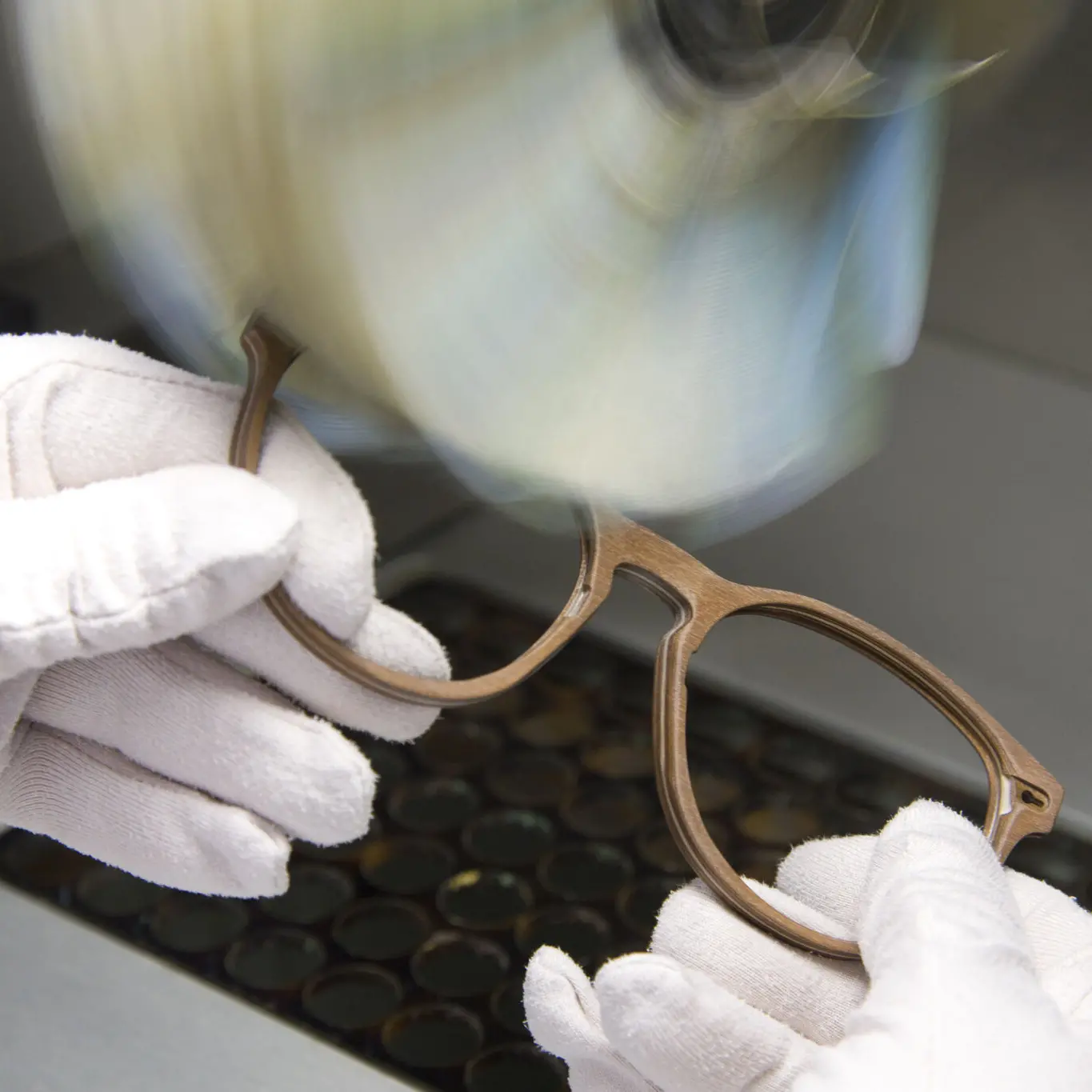 Kering, timori per l’occupazione nel lusso