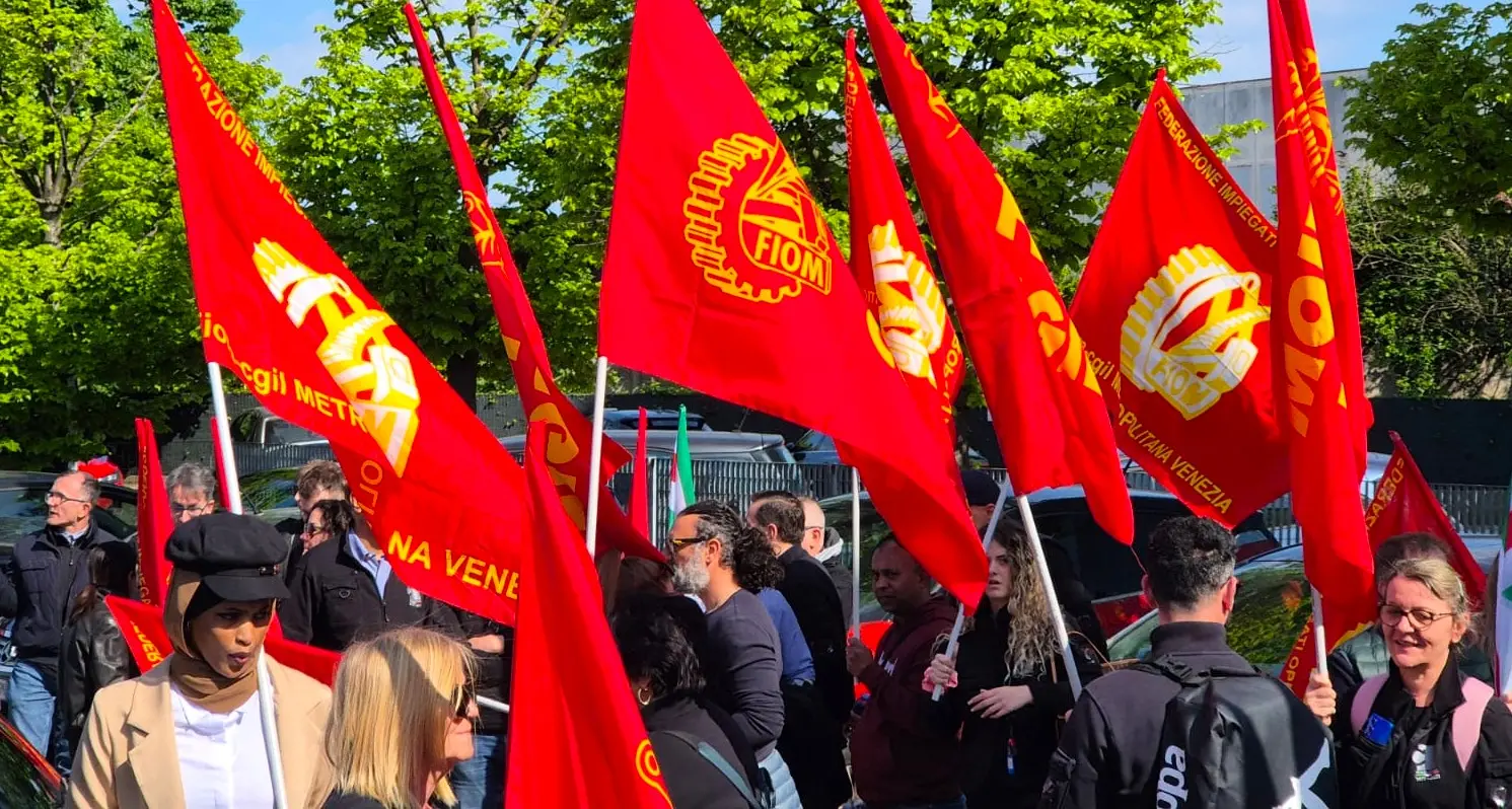 Costampress, Fiom: per salvarla si punta alla vendita