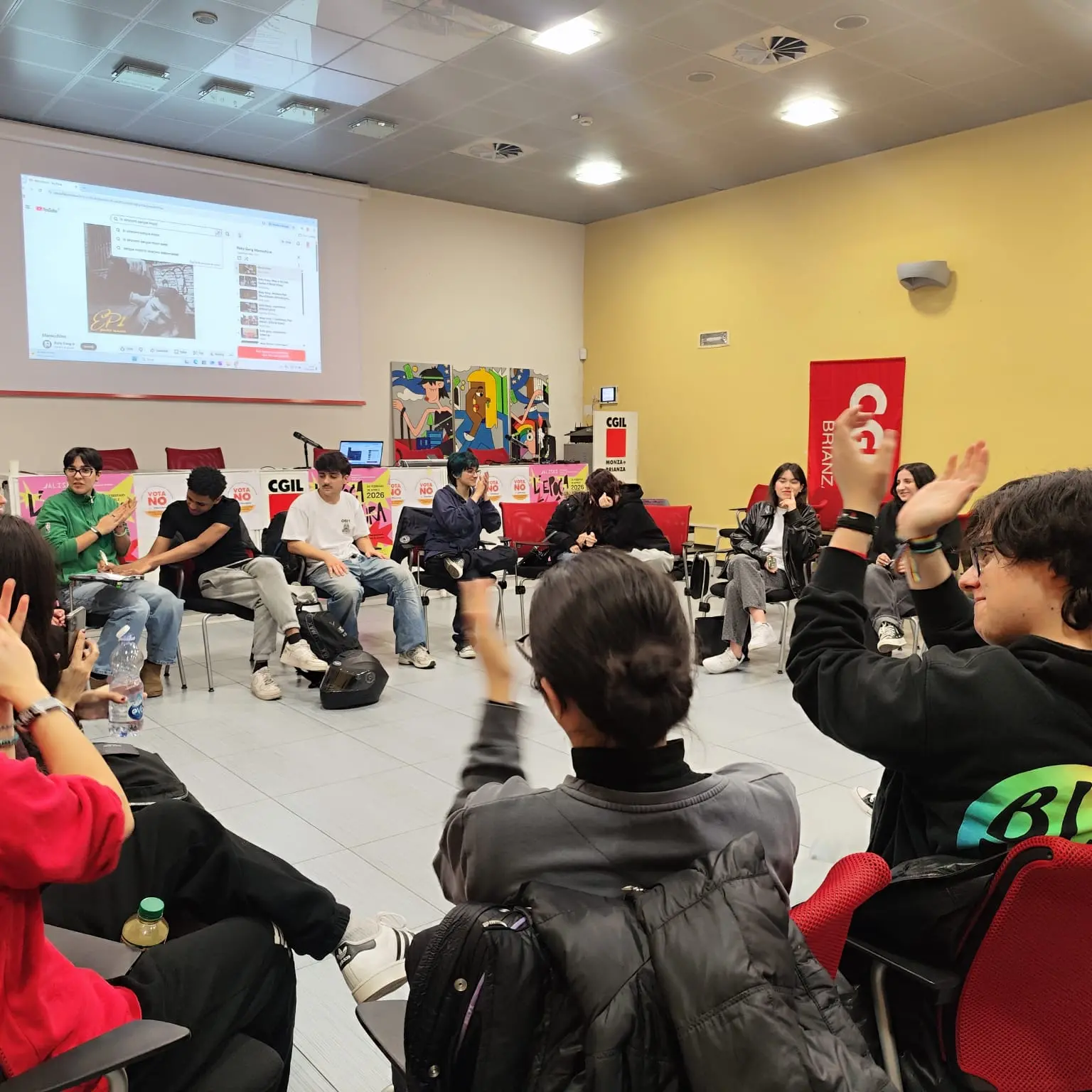 Alisei, diplomi e premi per “L’epoca è oscura, ma noi siamo vivi”