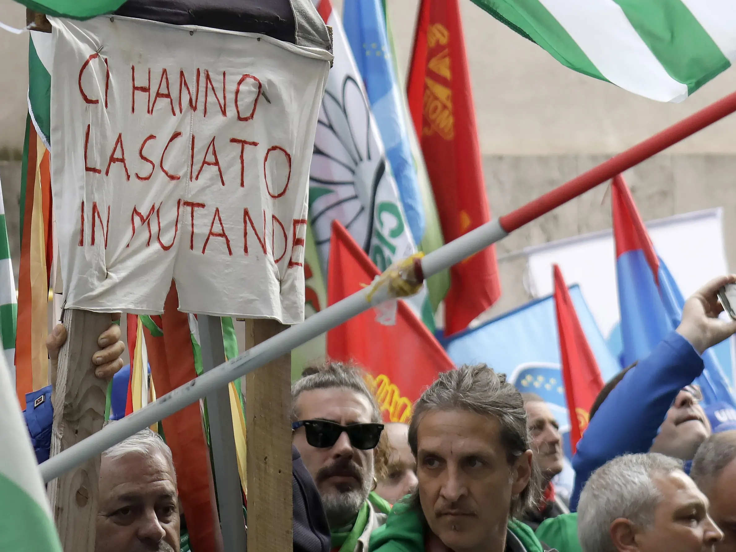 Stellantis ed ex Ilva, tanti lavoratori a casa