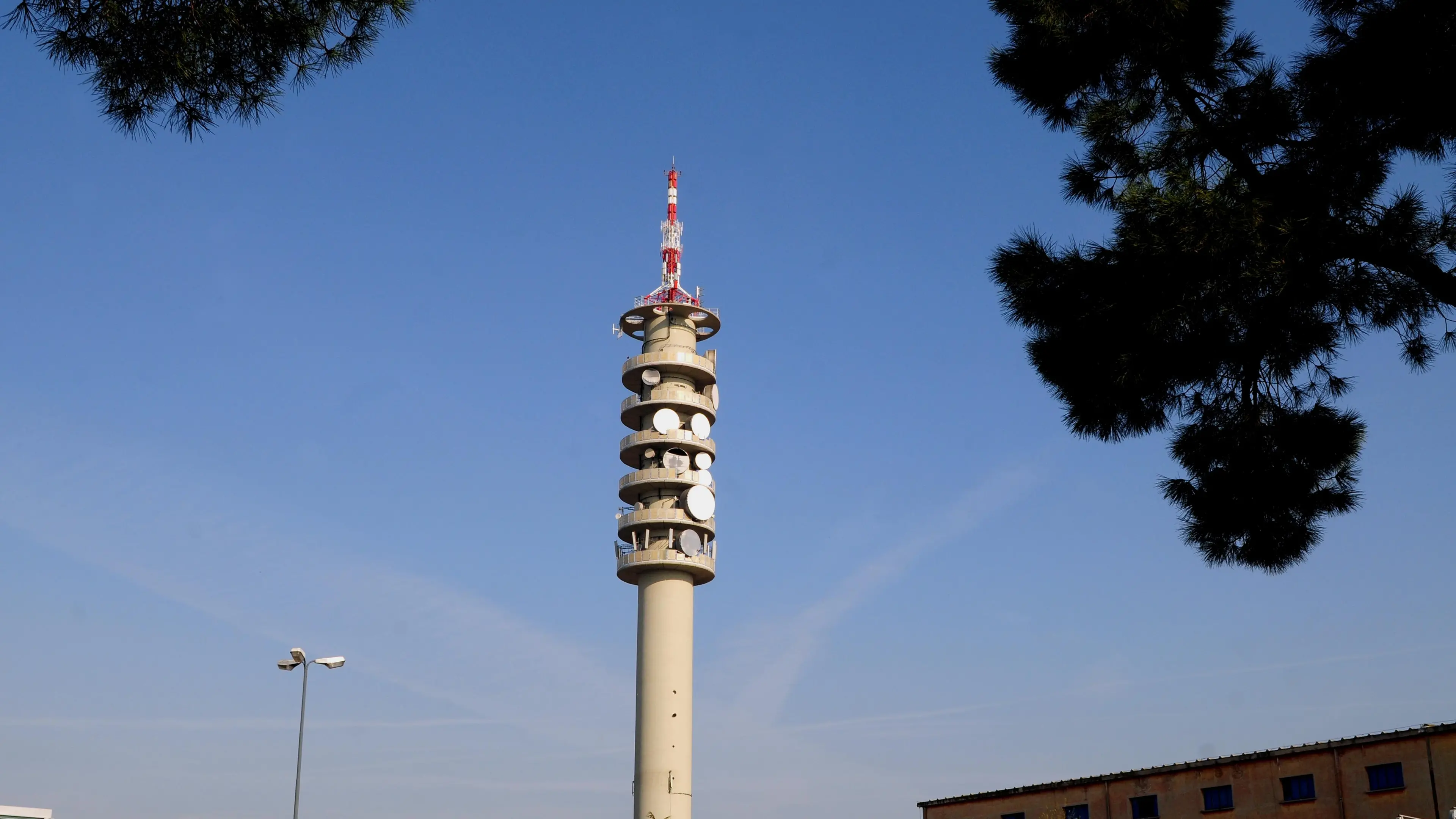 Tlc, Open Fiber e Fibercop: i sindacati bocciano l’accordo