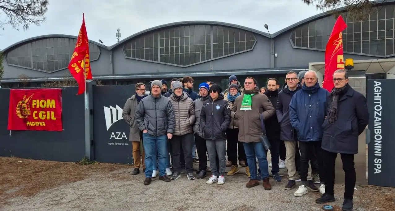 Aghito Zambonini, Tribunale decreta il fallimento