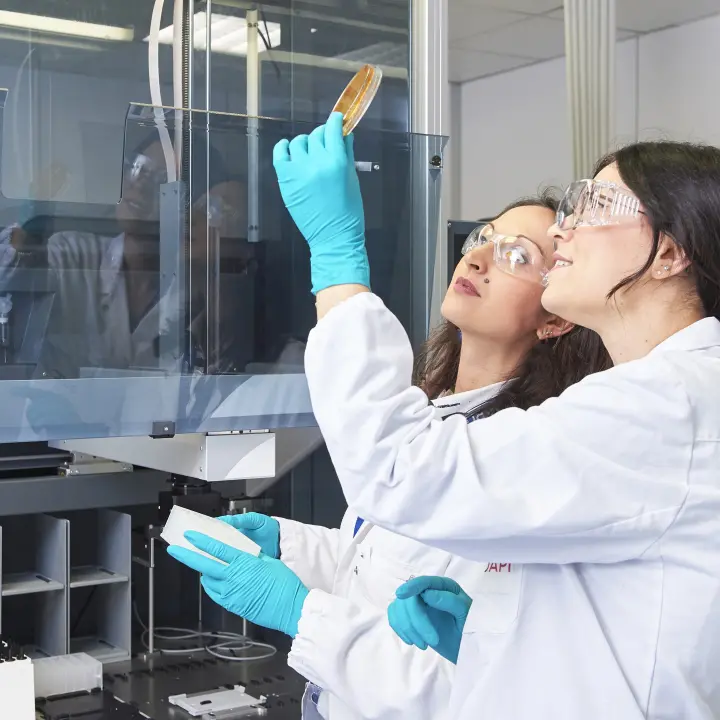 Euroapi Brindisi, produzione al minimo: allarme dei sindacati