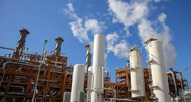 La guerra in Iran fa volare i carburanti e gonfia le casse dello Stato