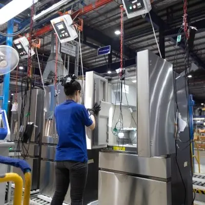 Electrolux annuncia 1.700 esuberi. Sindacati: “Inaccettabile, è sciopero”
