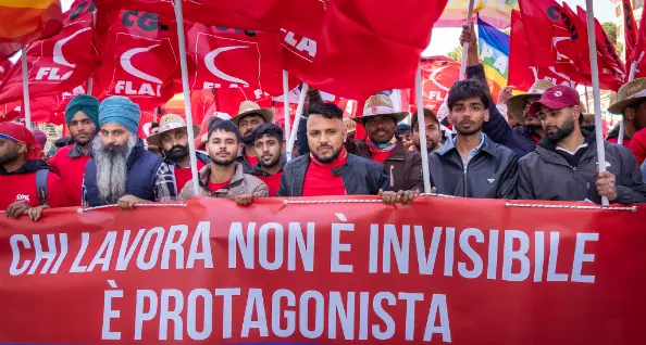Cinque braccianti morti in quattro giorni: Flai Cgil: “È l’esito dello sfruttamento”