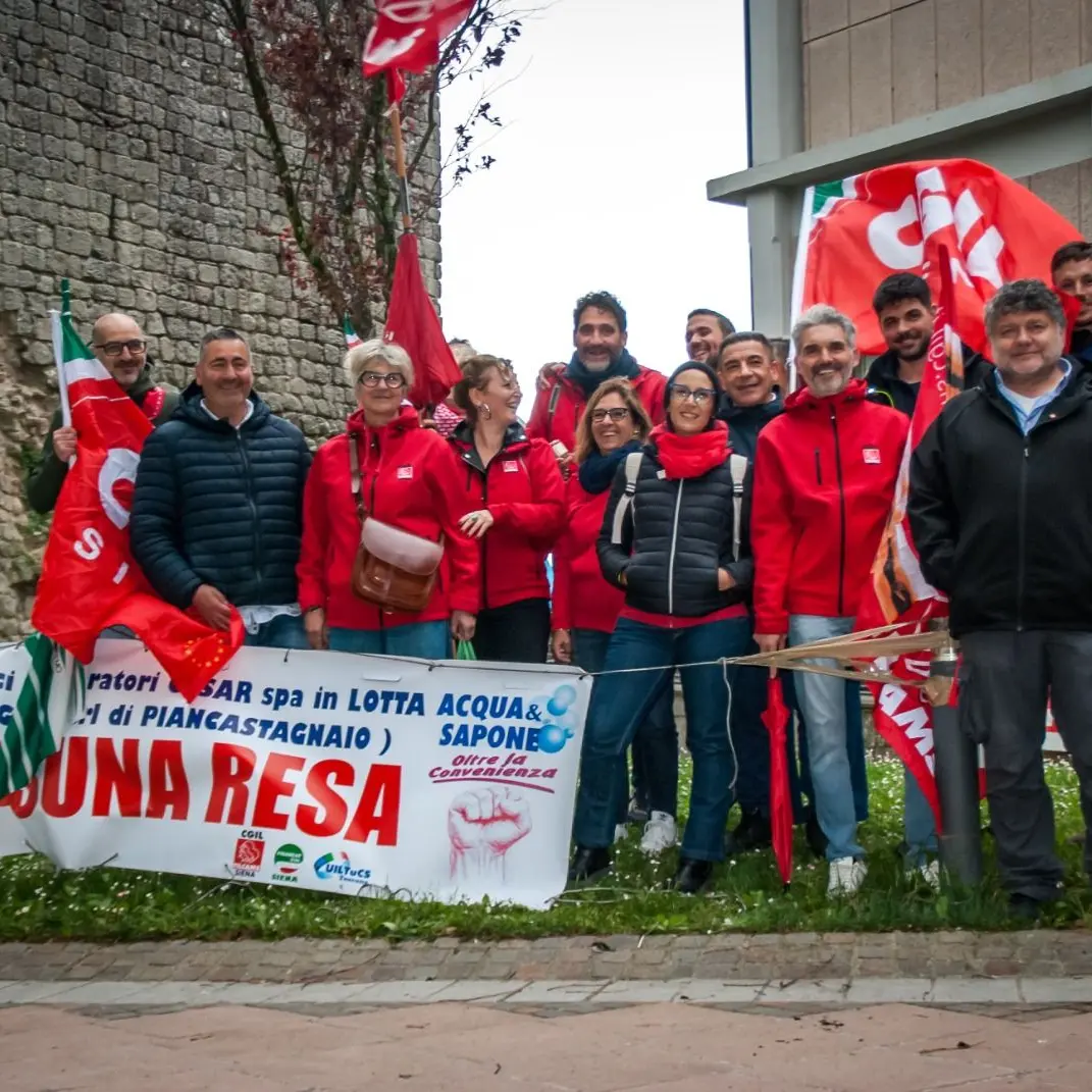 Logimer di Piancastagnaio (Acqua & Sapone), in 56 a rischio: “Nessuna resa”