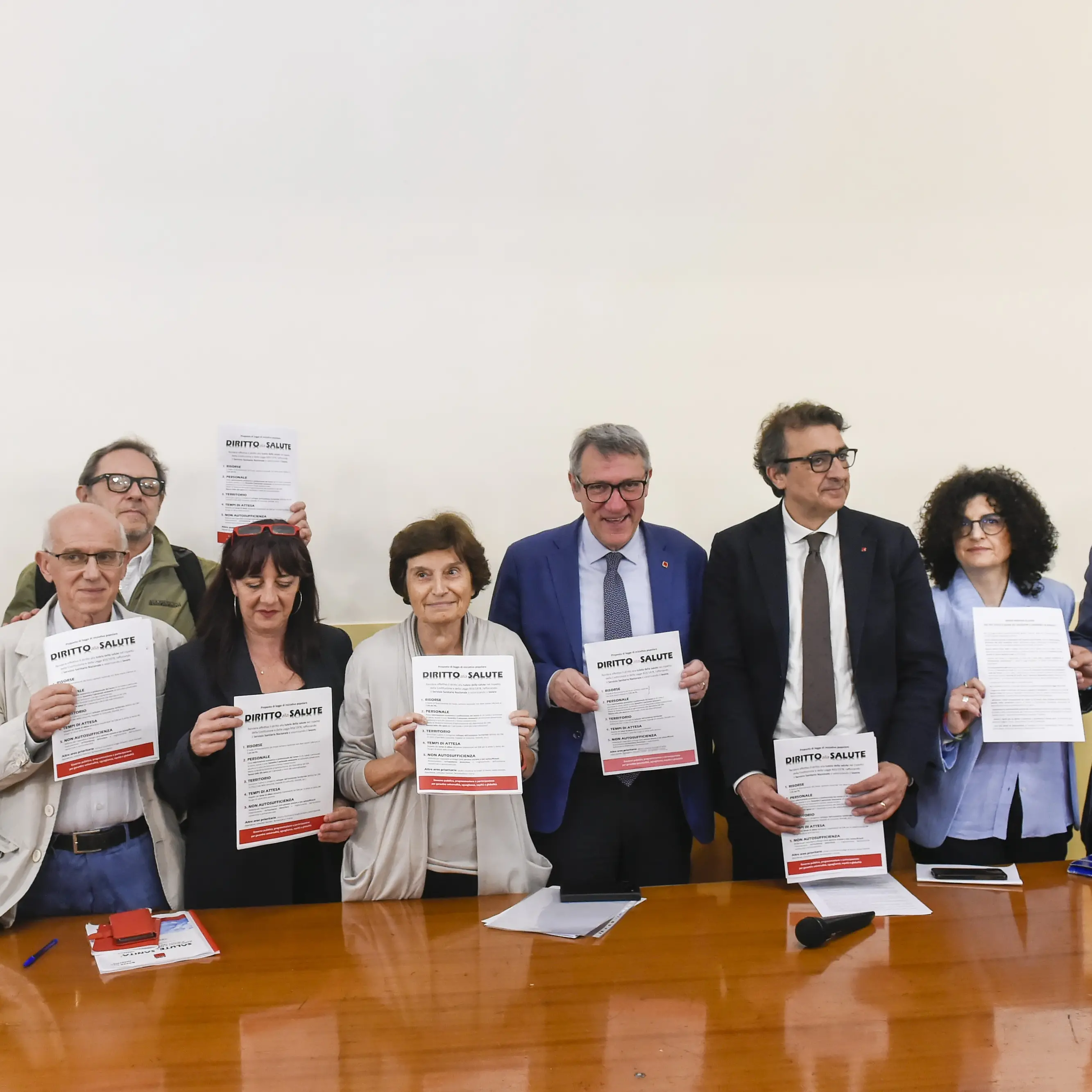 Leggi su appalti e sanità: cosa sono e come firmare