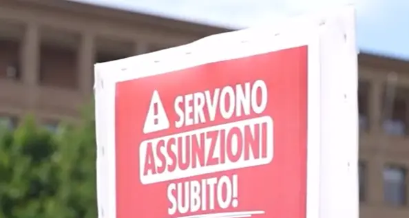 “In piazza per dire basta all’incertezza”
