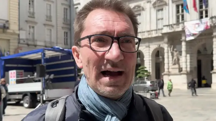 Ferrari: “Cambiare il Paese seguendo la bussola della Costituzione”