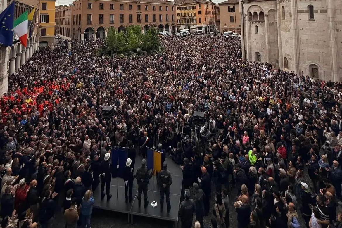 A Modena oltre 5 mila persone in piazza