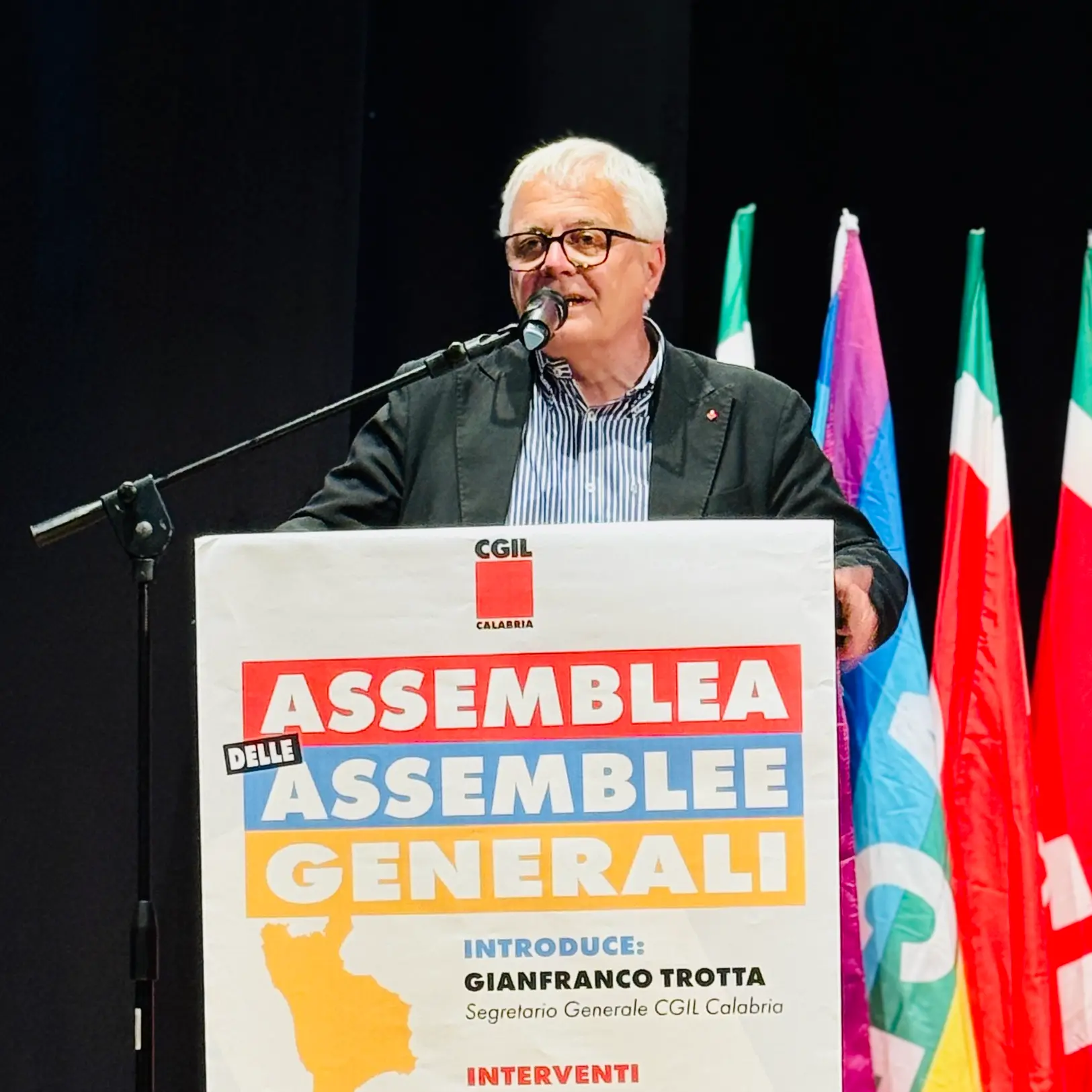 Trotta: “Futuro in Calabria per i giovani, altro che il Ponte”