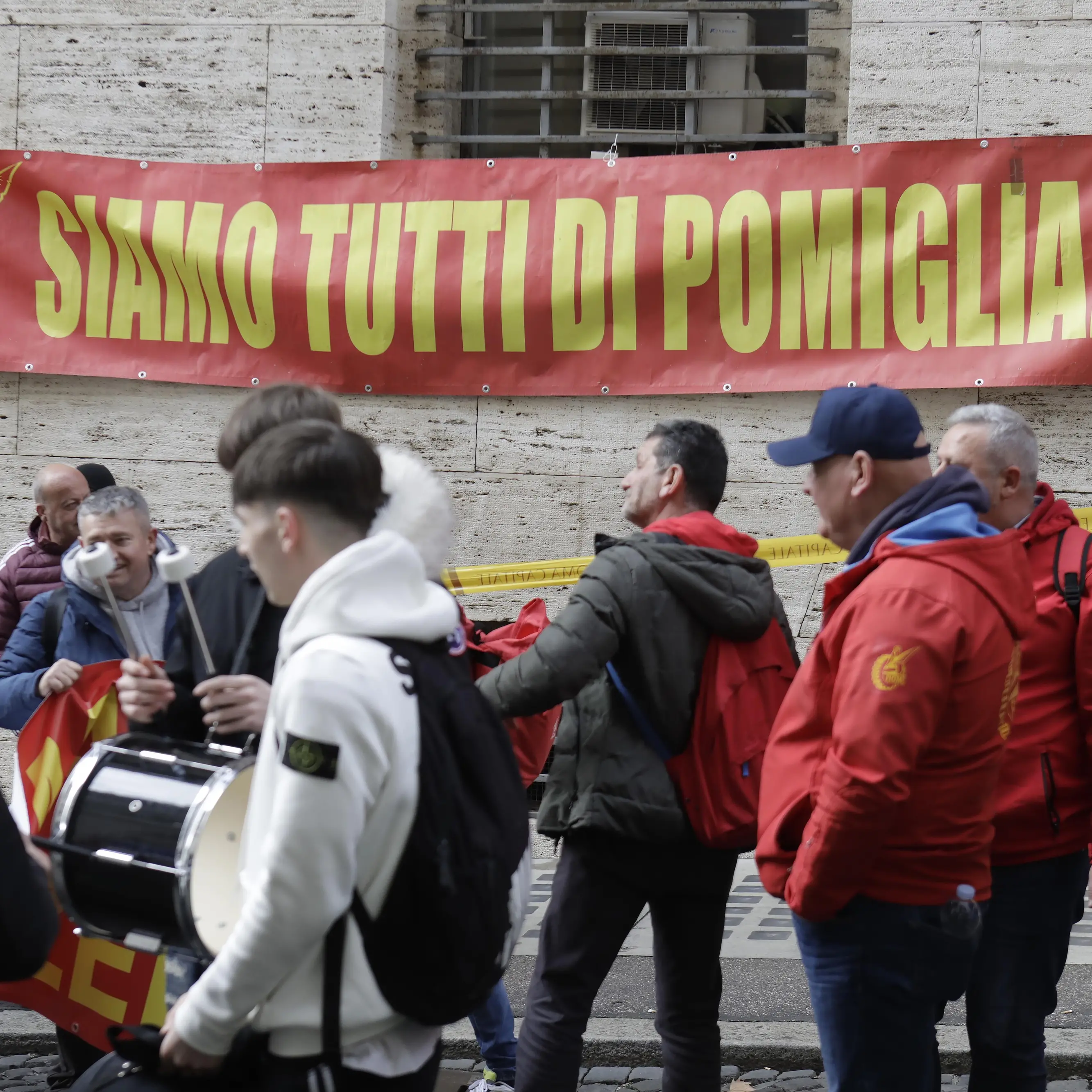 Stellantis, Fiom Napoli: “Elettrico a Pomigliano? Buona notizia. Ora tempi certi e garanzie per indotto”