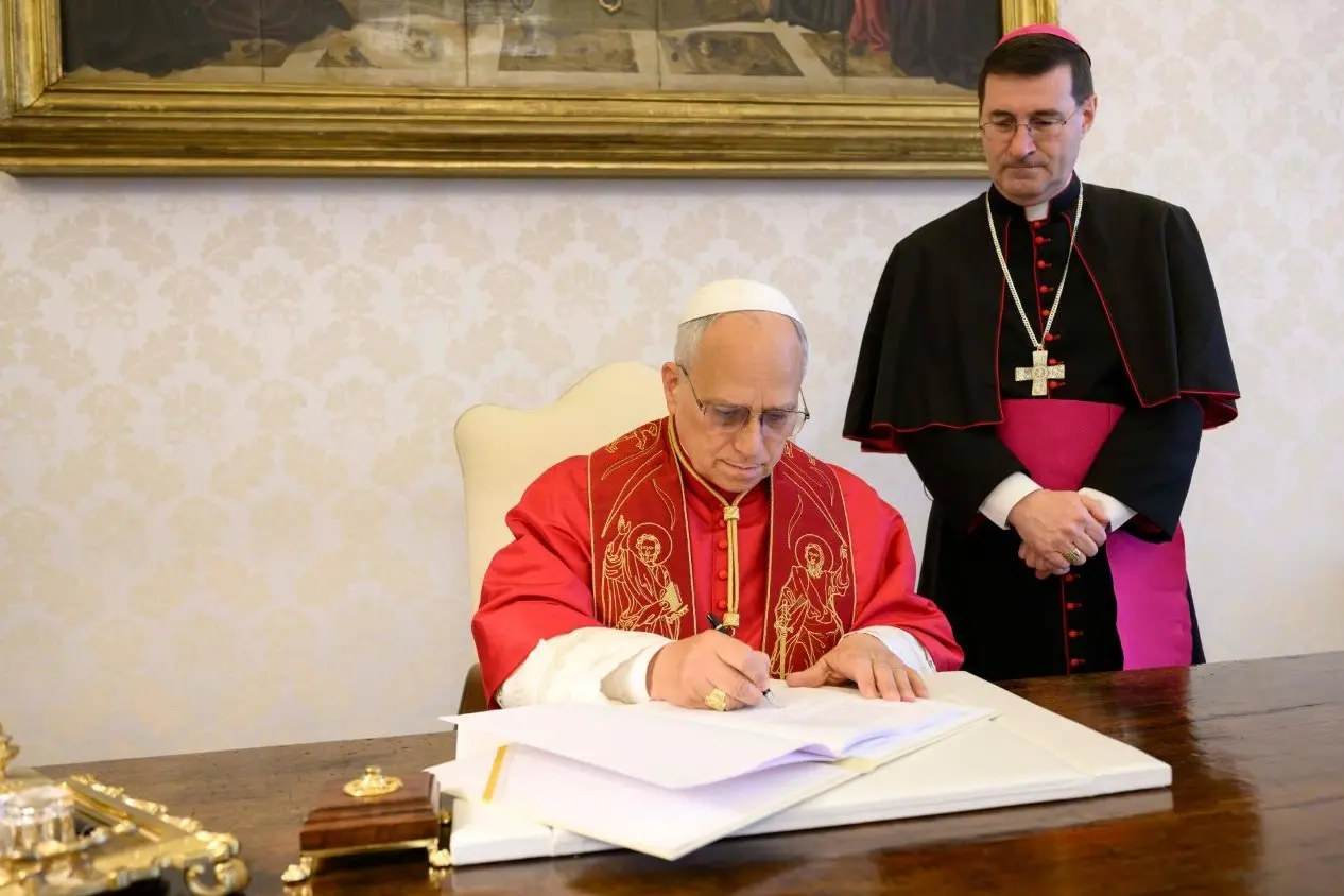 Il valore umano nell’epoca dell’IA: la prima enciclica di papa Leone
