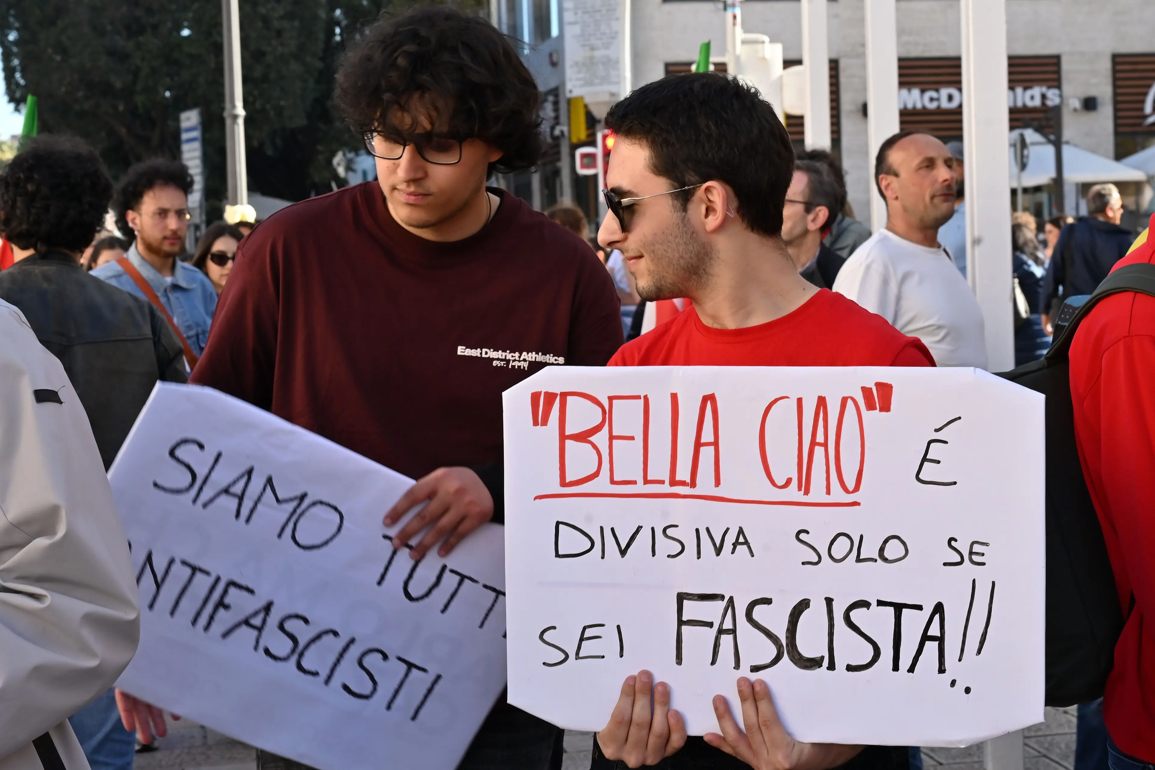 Consulta di Roma, Flc: “Condannare ogni attacco all’antifascismo”