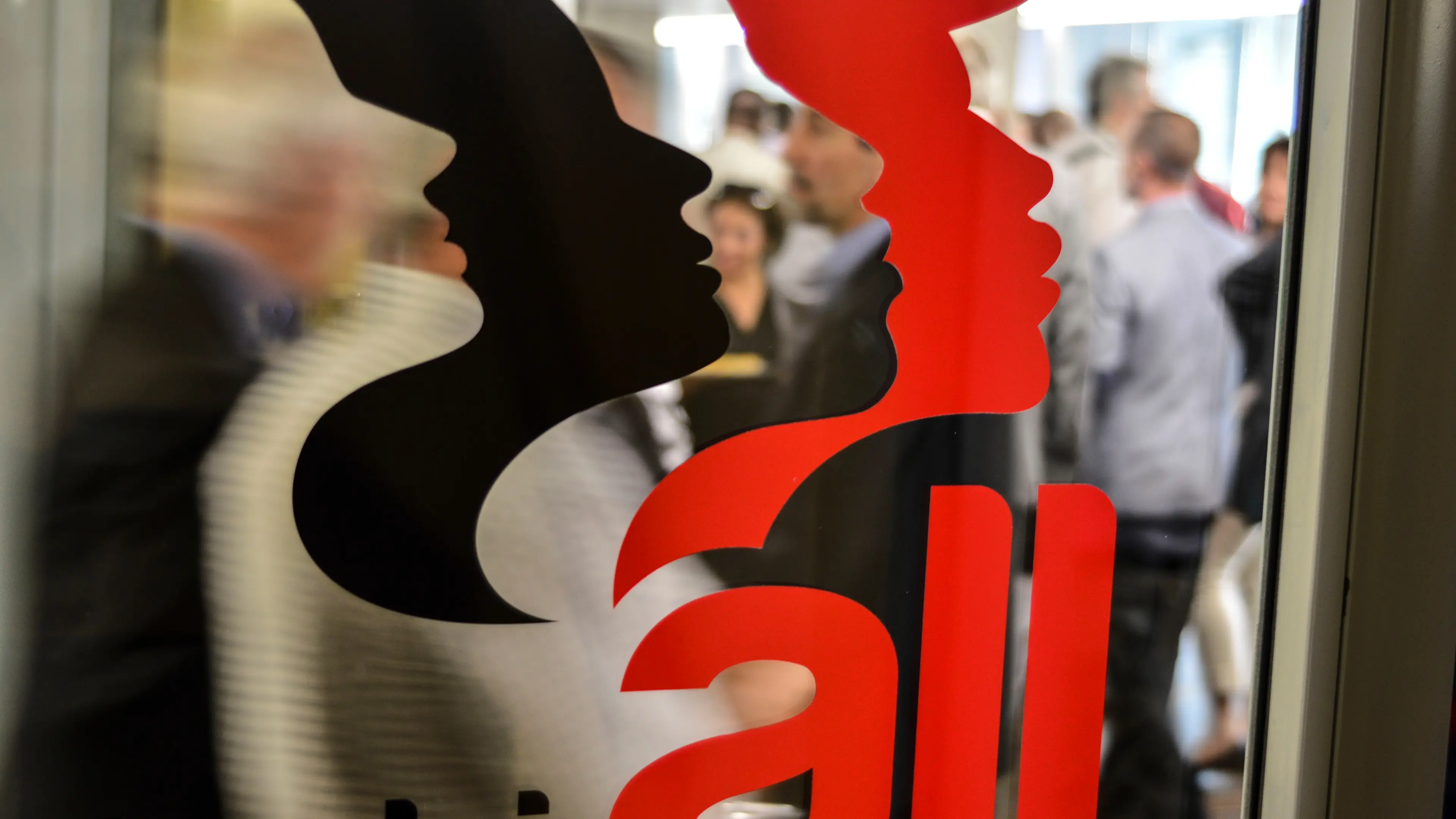 Flickr, IndustriAll global union
