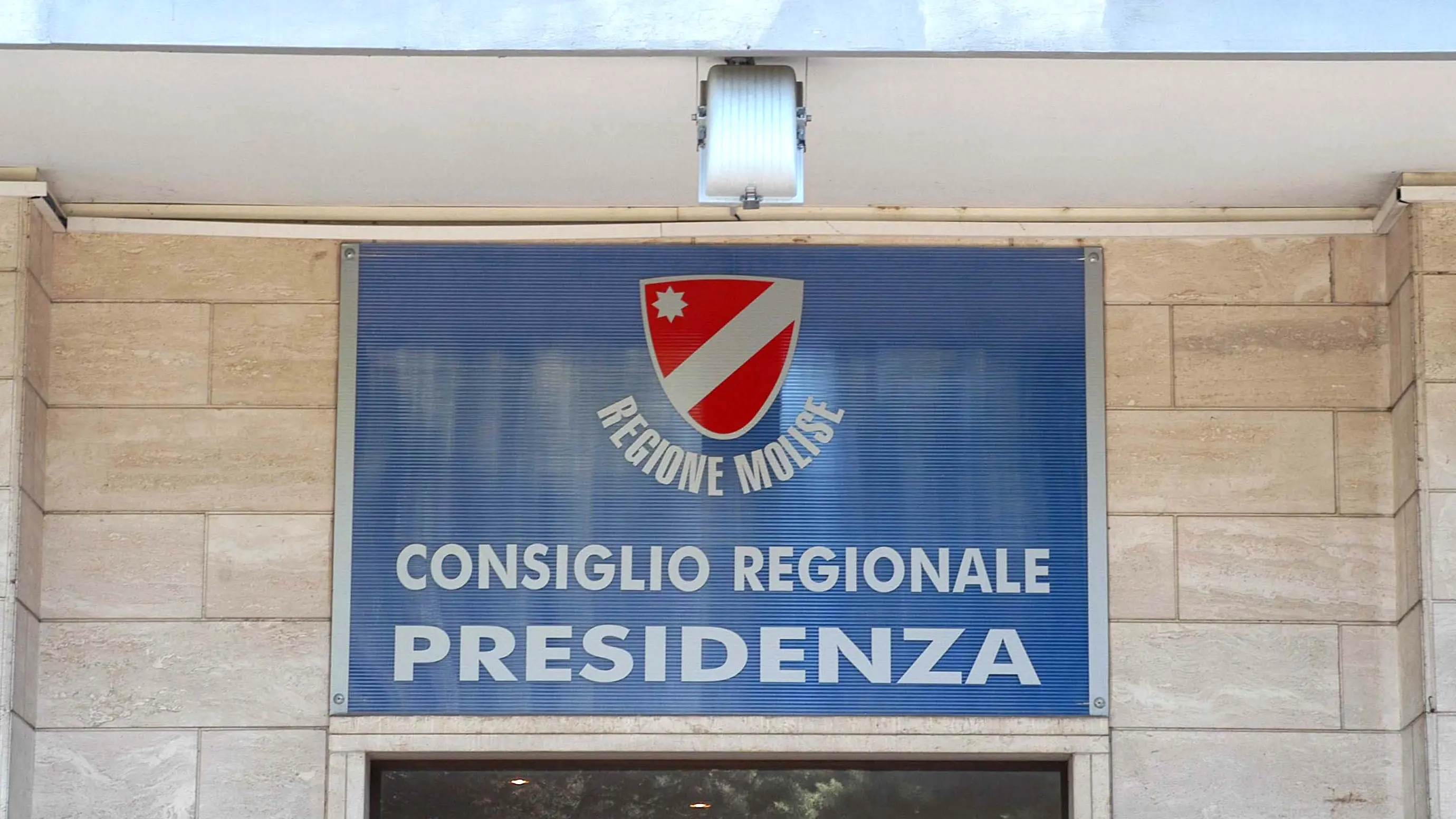 Imagoeconomica