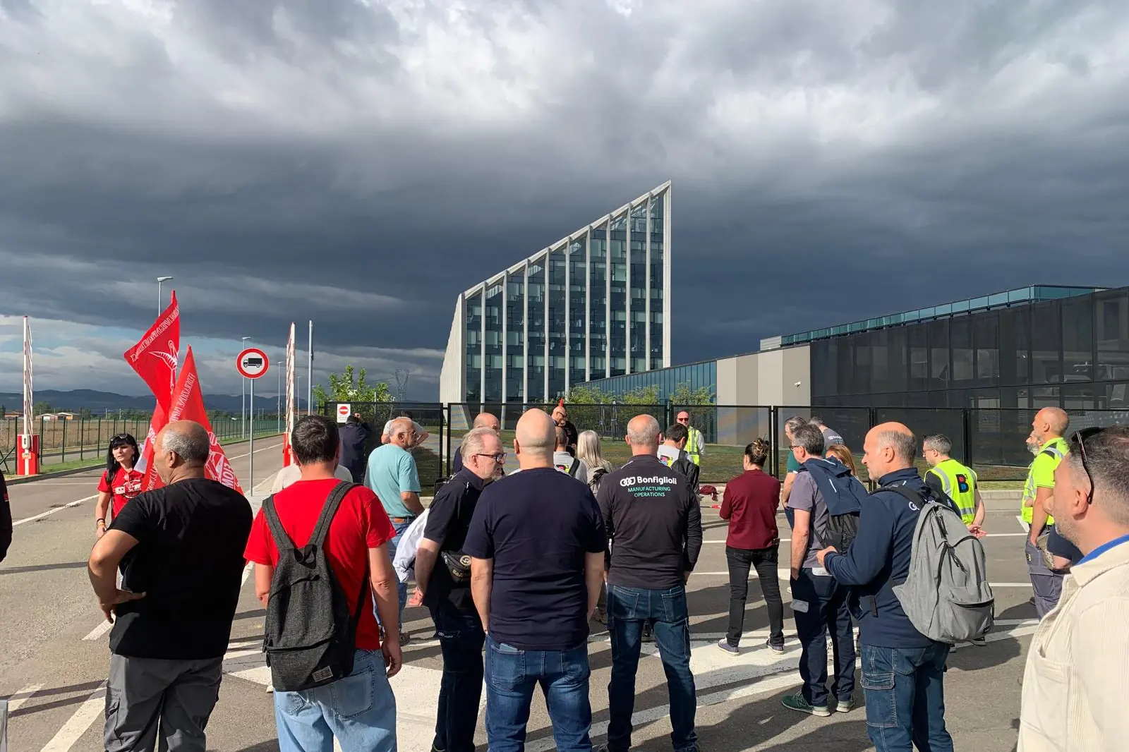 Bologna, tutti fermi alla Bonfiglioli: “L’automazione non può cancellare trent’anni di lavoro”