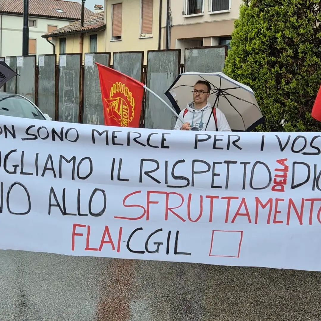 Vicenza, presidio a Schiavon. Flai: “No allo sfruttamento e alla barbarie”