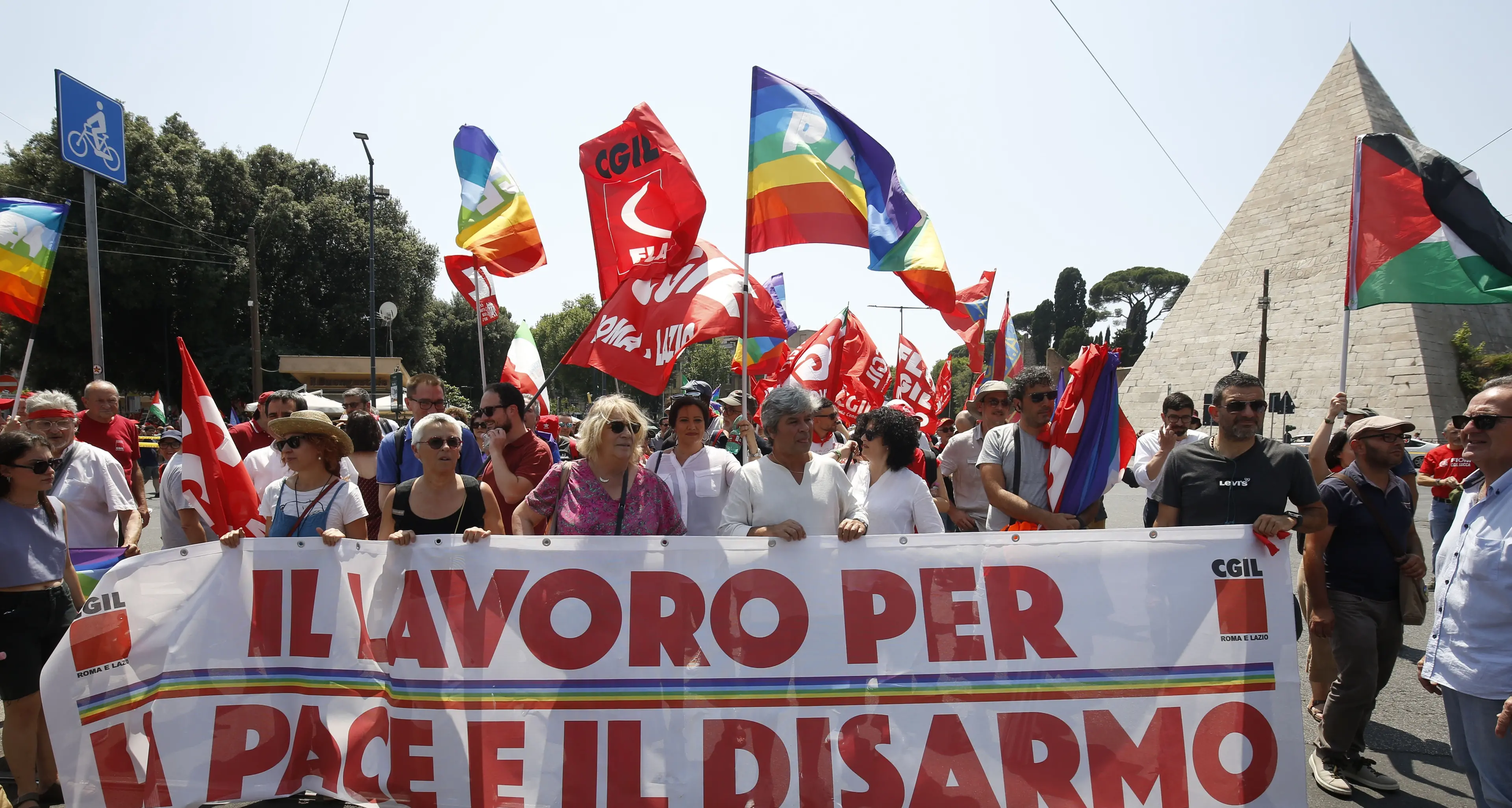 A Dublino nasce il sindacato per la pace