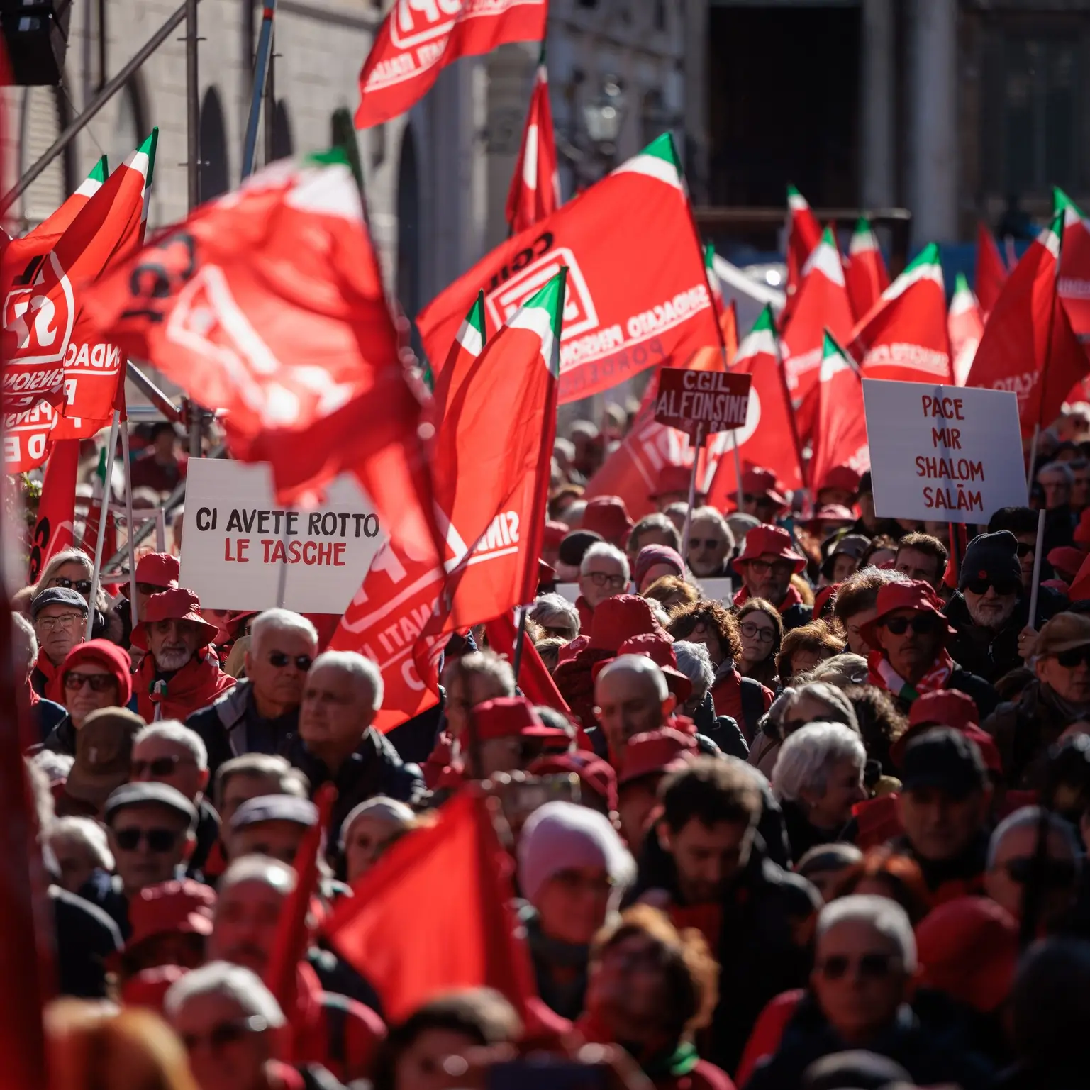 “Chissà se fuori…”: la Festa di LiberEtà contro la solitudine