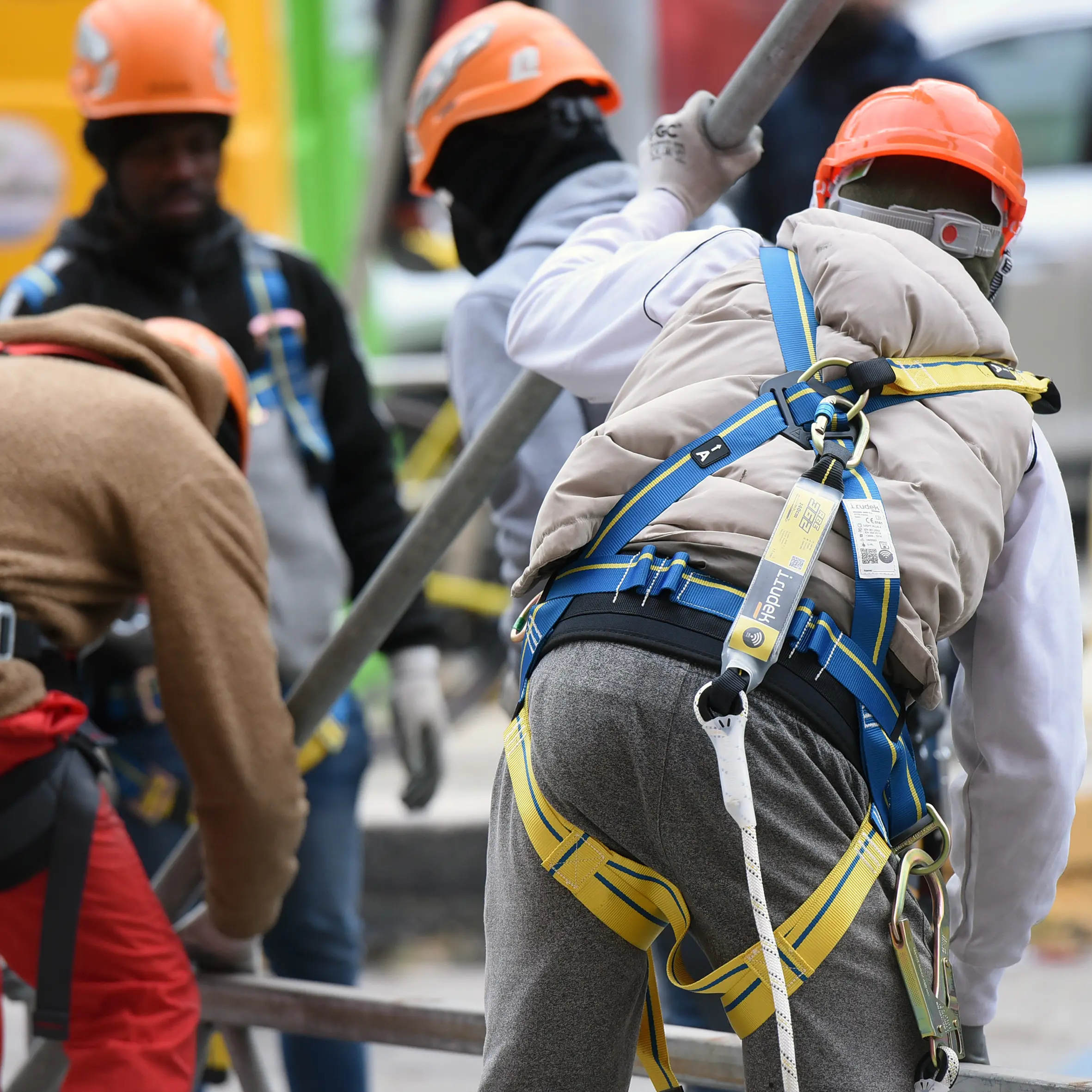 “Uniti sotto lo stesso casco”, forum delle costruzioni migranti