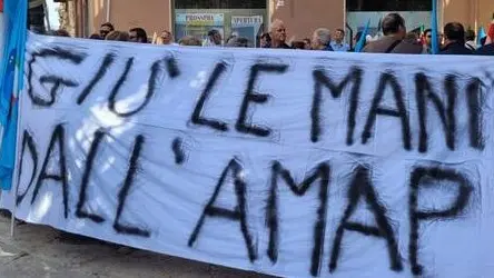 Palermo, scontro sugli interinali Amap: udienza il 24 giugno