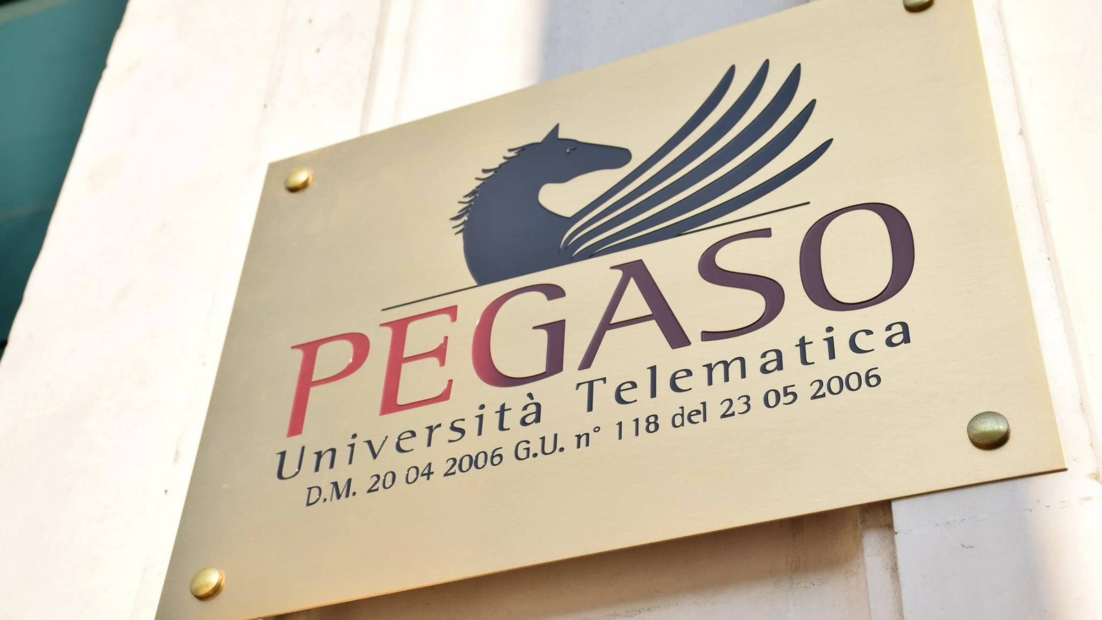IMAGOECONOMICA