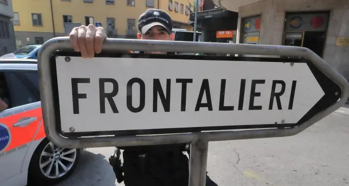 Frontalieri, sindacati italiani e svizzeri: “Sulla tassa della salute torni il buon senso”