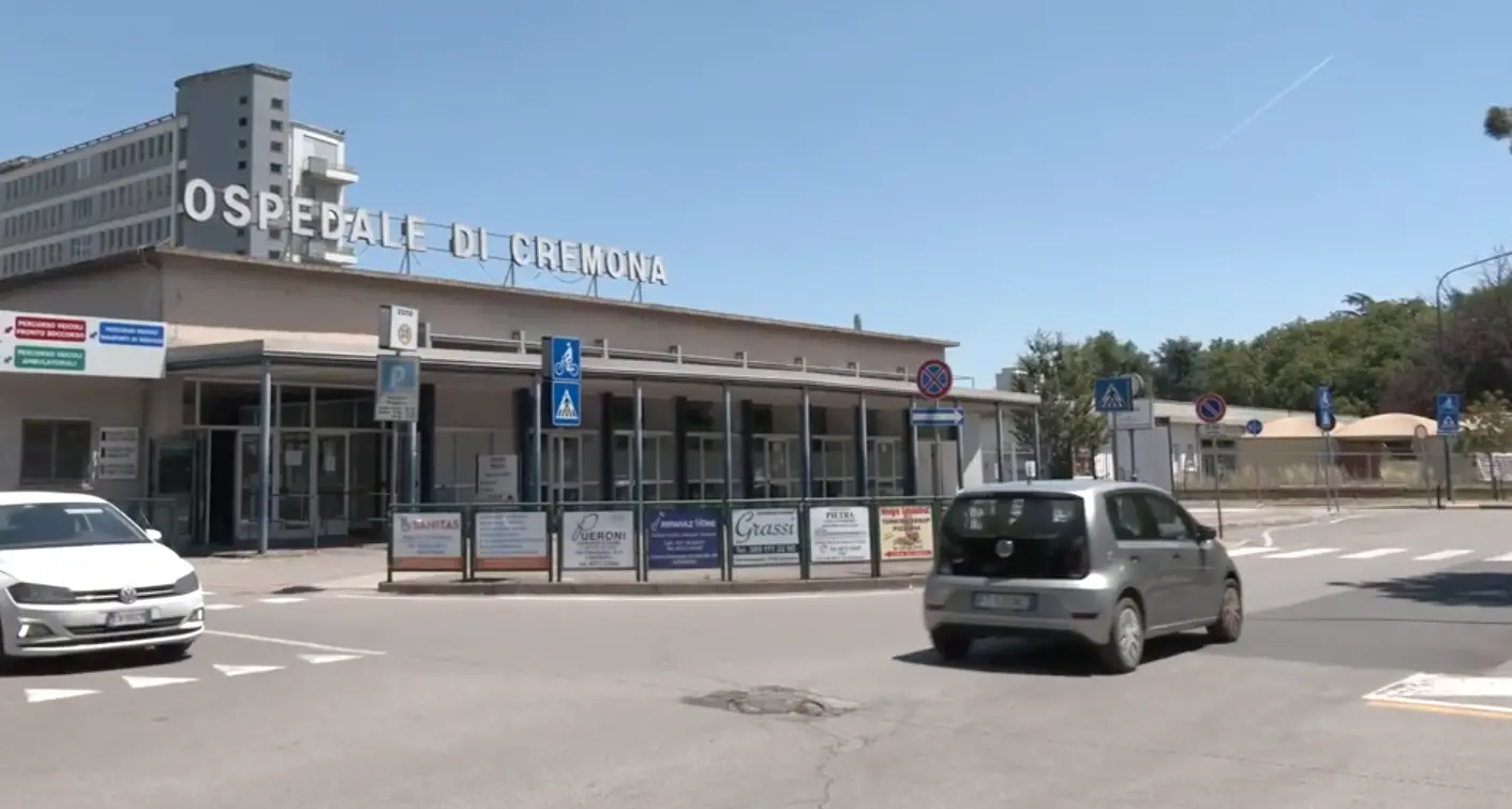Cgil Cremona: “Bene la rimozione del manifesto anti-abortista”