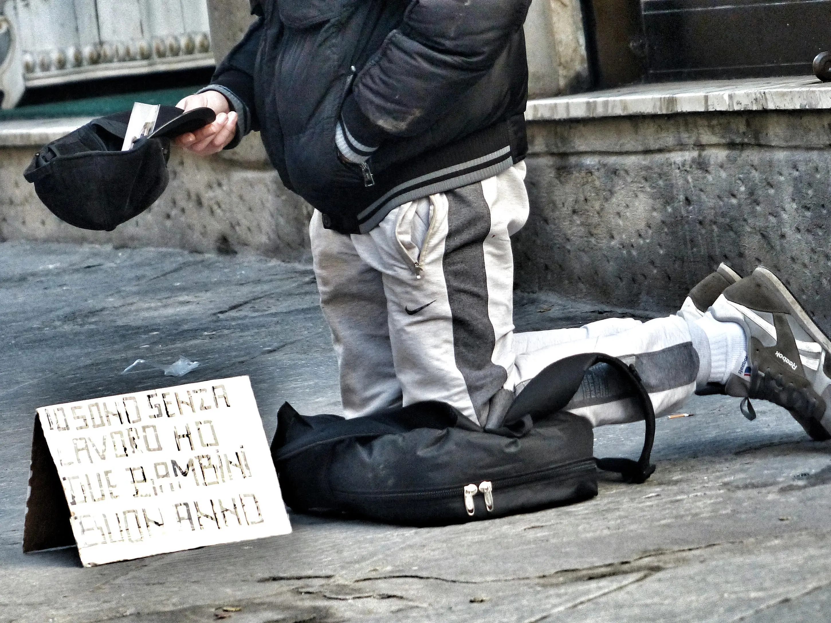 Italia 2026: esplode la povertà strutturale