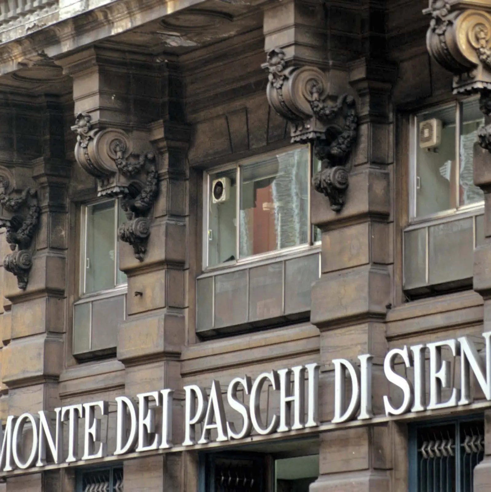 Risiko bancario, Cgil e Fisac Lecce: “Tutelare il lavoro e le professionalità del territorio”