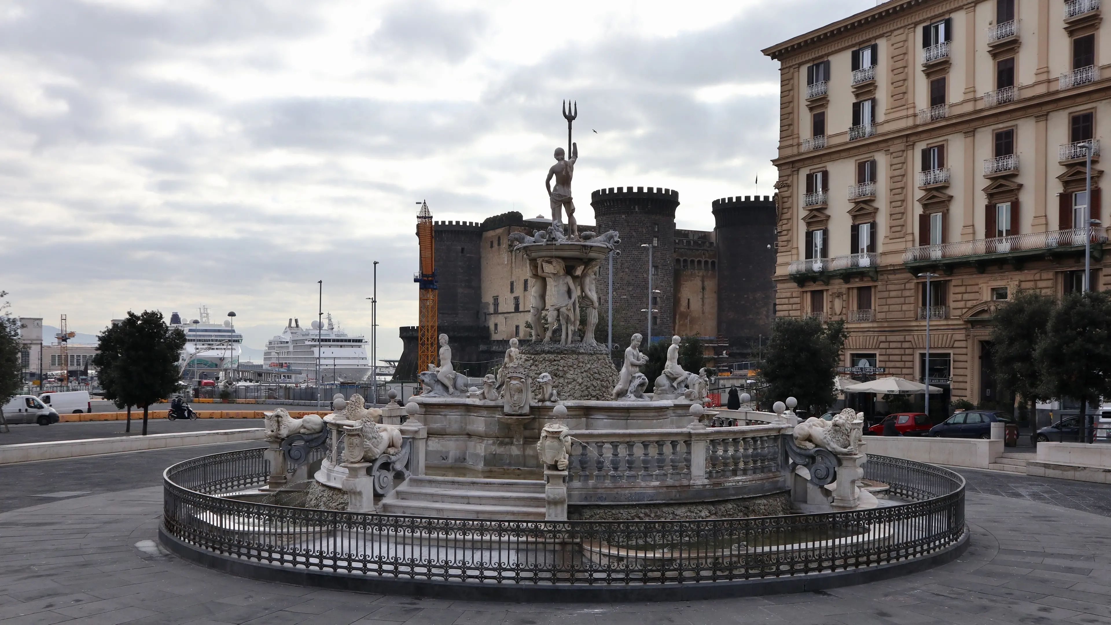 Abc Napoli, scontro sulla trasformazione della società idrica
