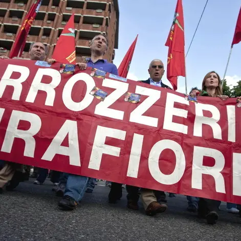 Stellantis, Fiom Torino: “Futuro Carrozzerie Mirafiori a tinte fosche”