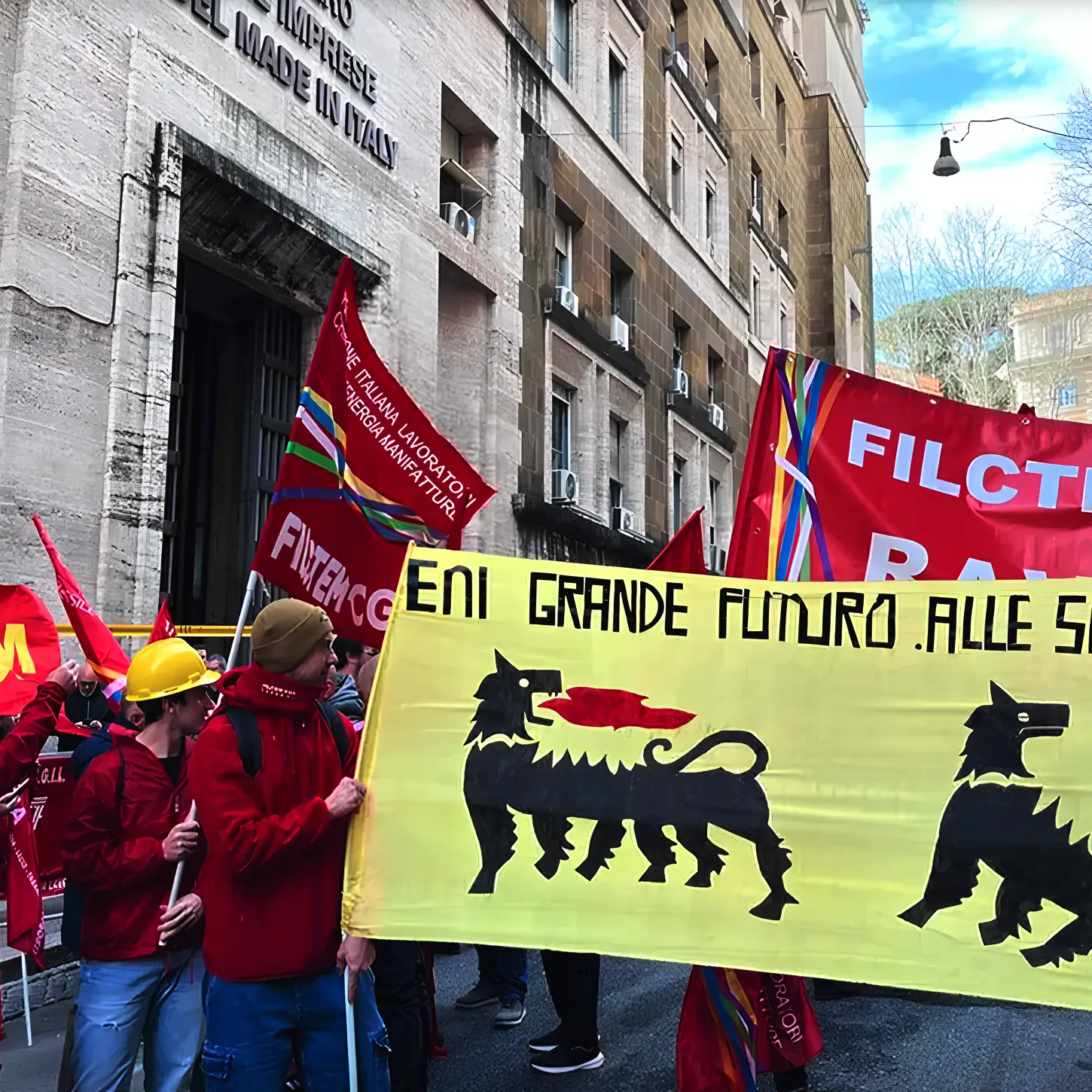 Cgil esclusa dal tavolo sulla chimica: è scontro col governo