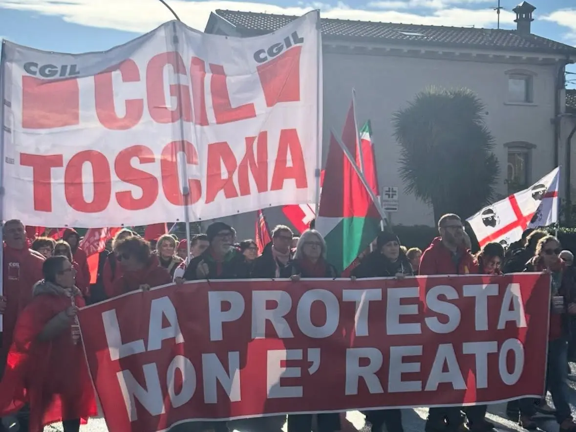 A Massa Carrara 36 rinvii a giudizio per il corteo ProPal