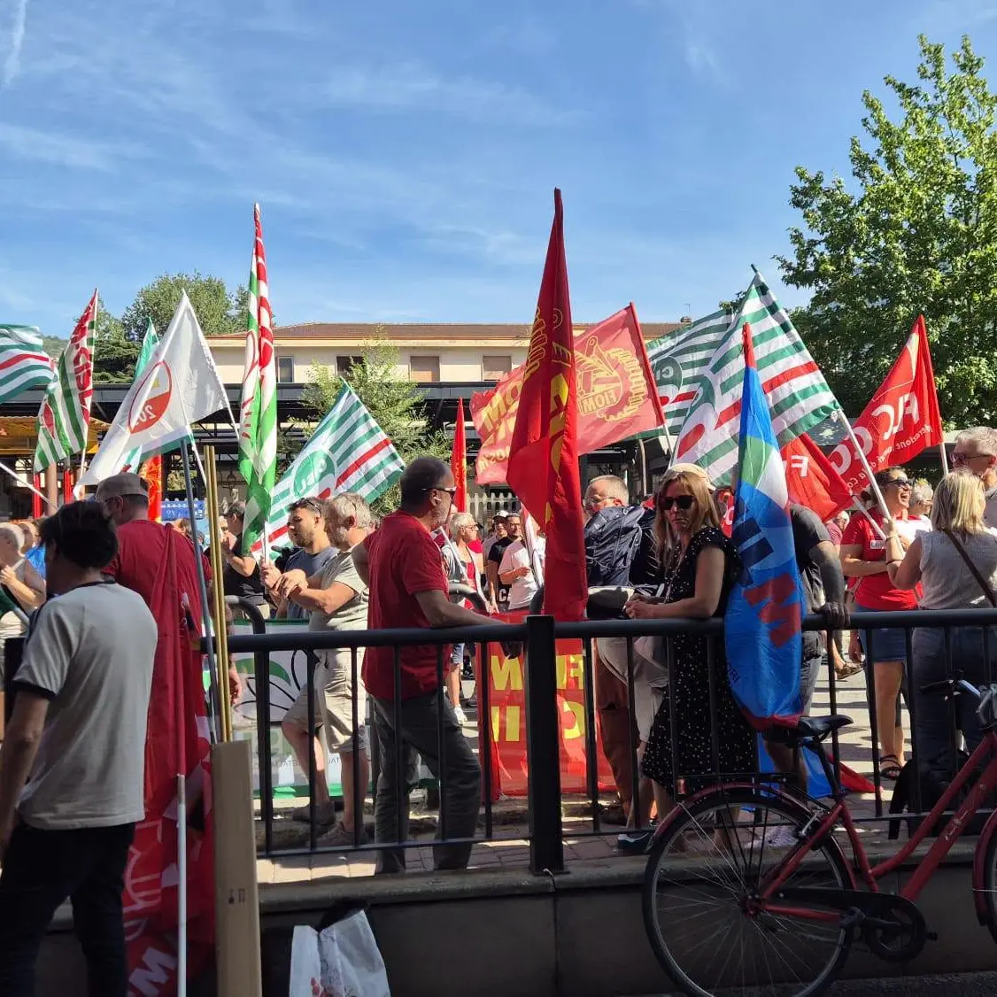 Cogne, sciopero degli operai contro il pugno duro dell’acciaieria