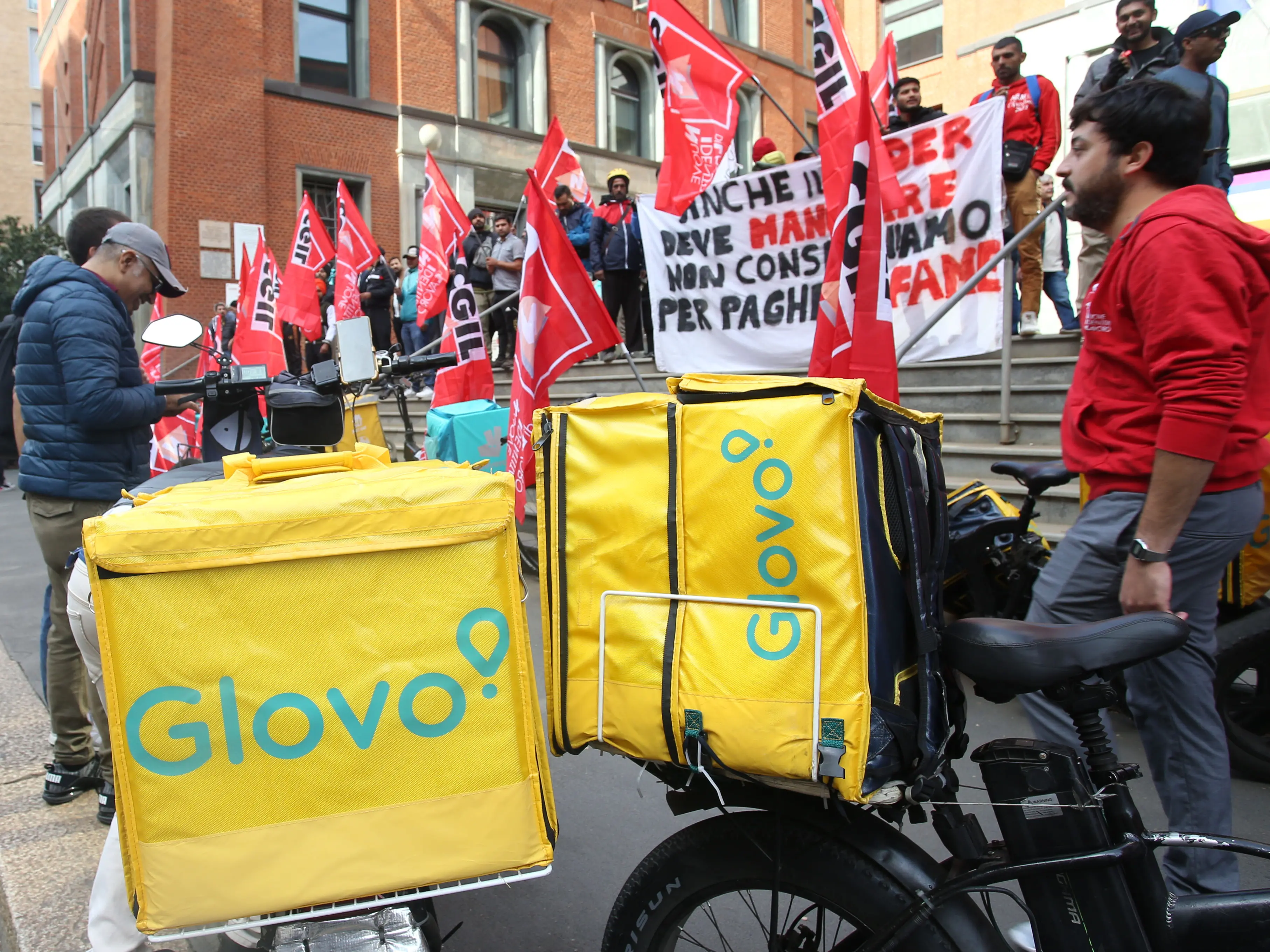 Rider, 37 centesimi di aumento per 4 mesi