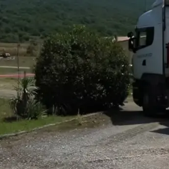 Esplosione in fabbrica fuochi d’artificio, una vittima lavorava in nero
