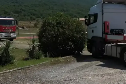 Esplosione nella fabbrica di fuochi d’artificio, una vittima lavorava in nero