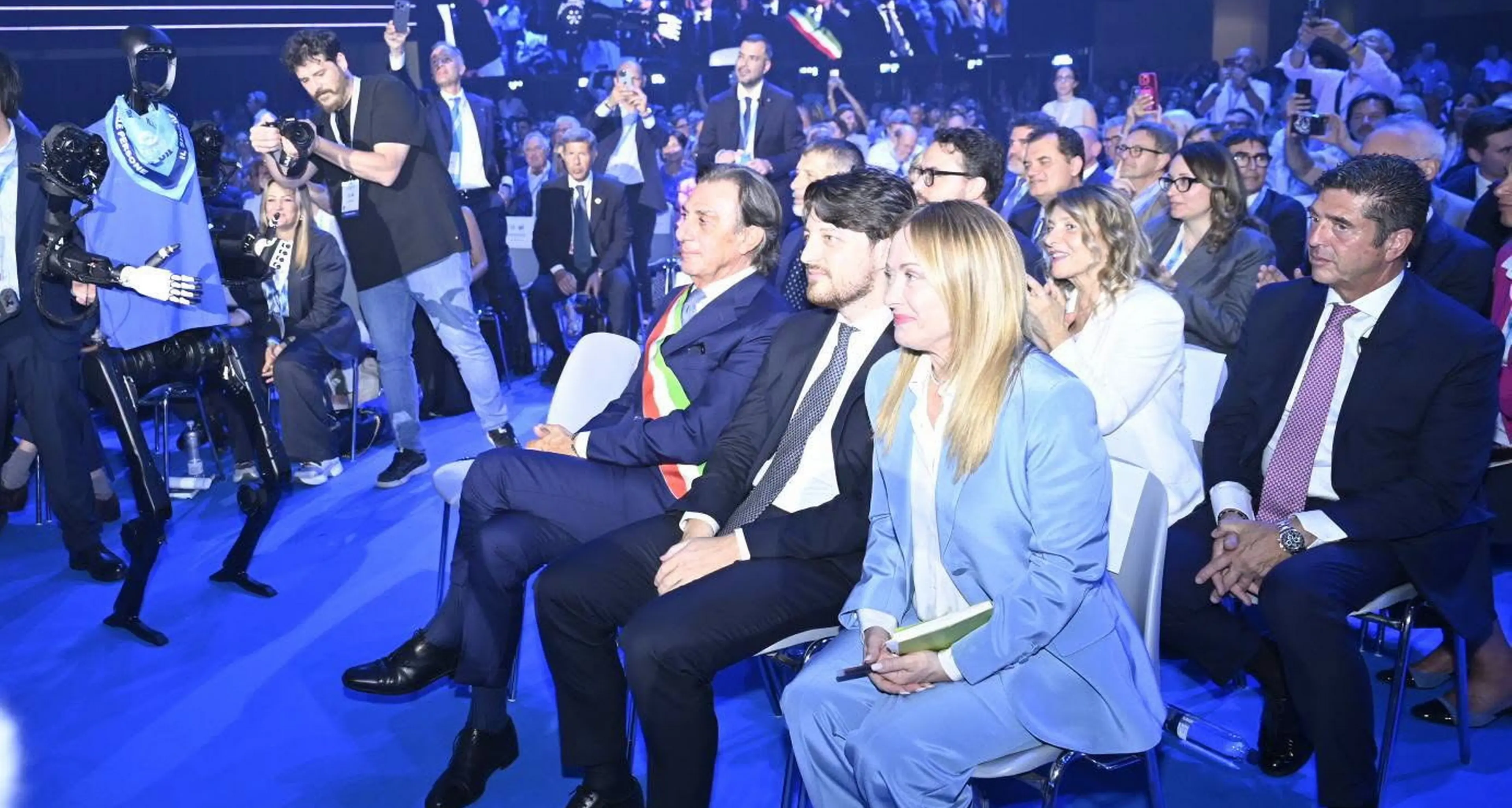 La voce del robot: “Sono qui per aiutare, non per sostituire”